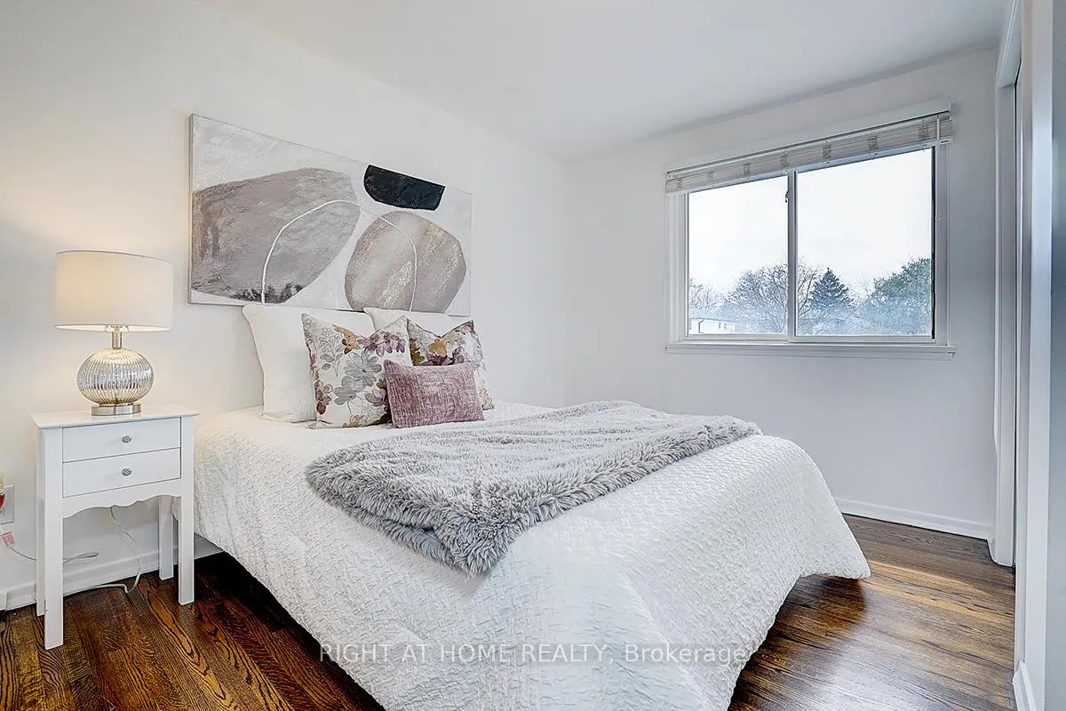 Photo 32 of 11 Tullamore Road, Brampton, Brampton East — HOMEH