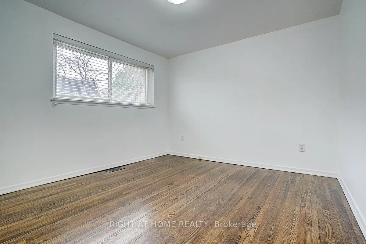 Photo 38 of 11 Tullamore Road, Brampton, Brampton East — HOMEH