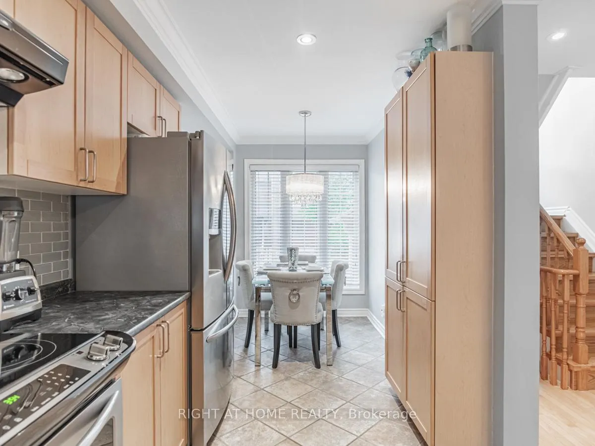 Photo 12 of 45 Rutland Street, Toronto, Corso Italia-Davenport — HOMEH
