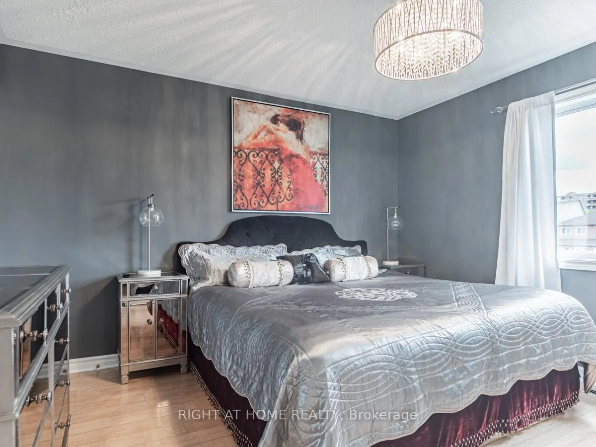 Photo 20 of 45 Rutland Street, Toronto, Corso Italia-Davenport — HOMEH