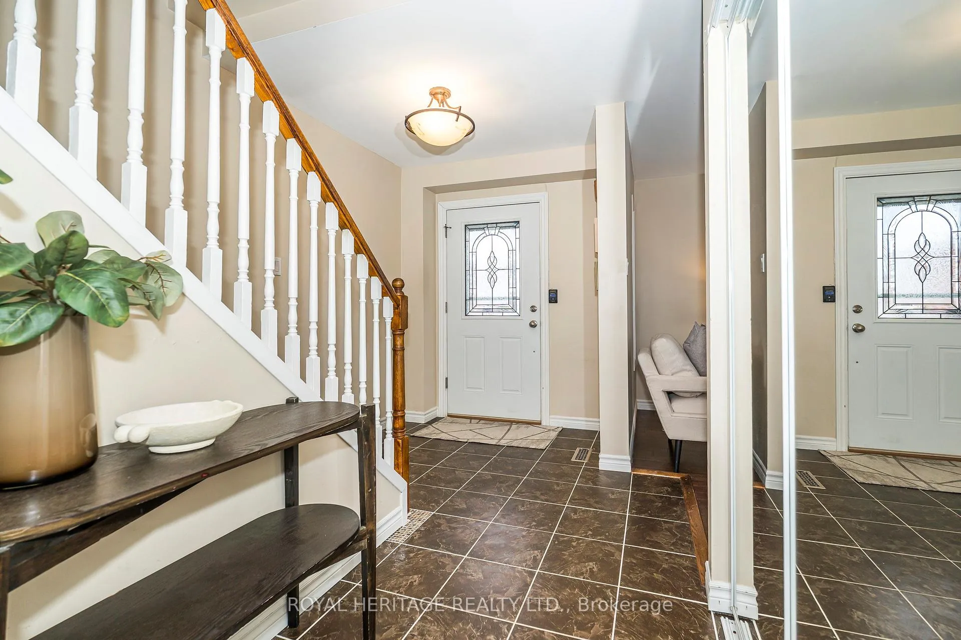Photo 4 of 11 Humphrey Drive, Ajax, South West — HOMEH