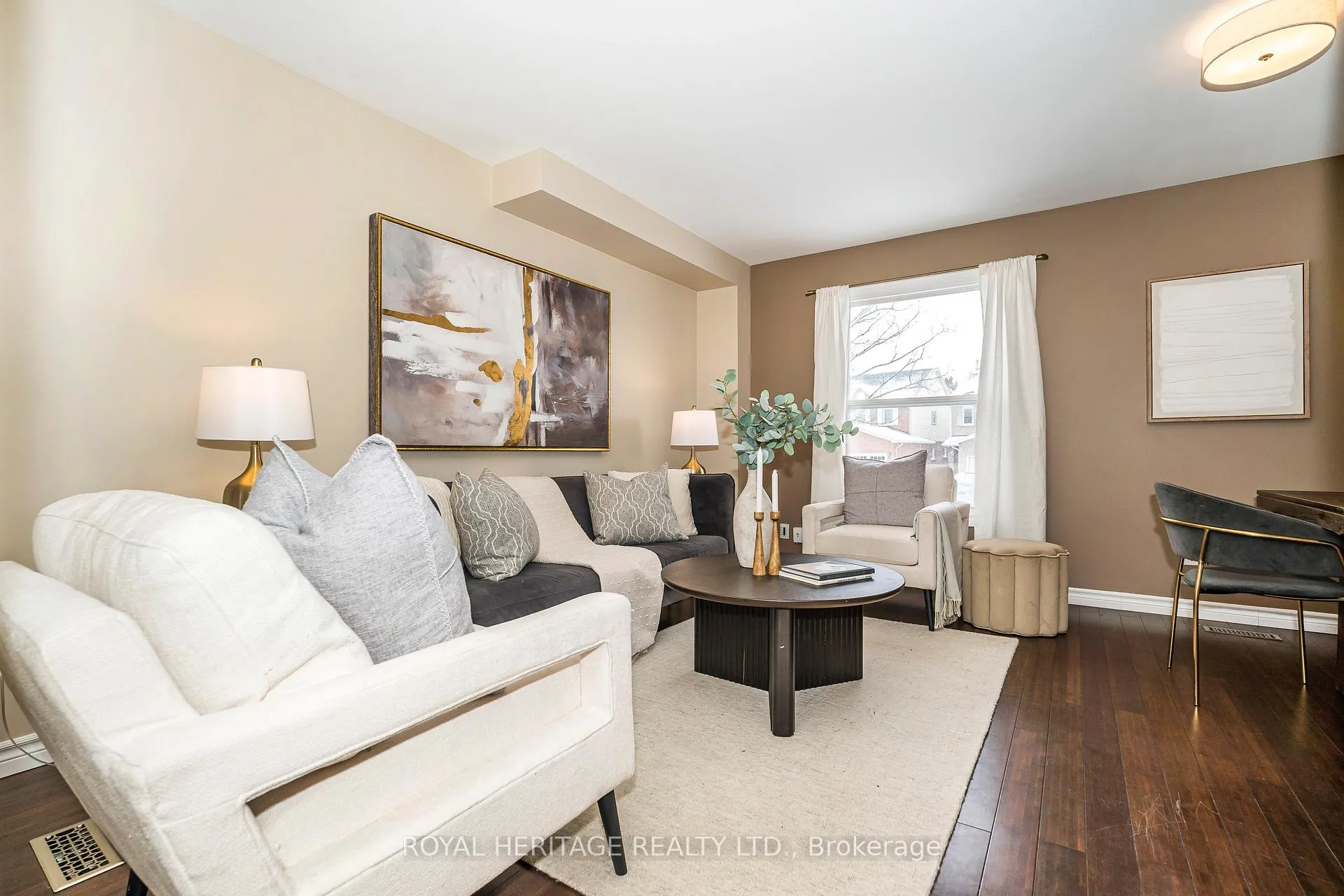 Photo 5 of 11 Humphrey Drive, Ajax, South West — HOMEH