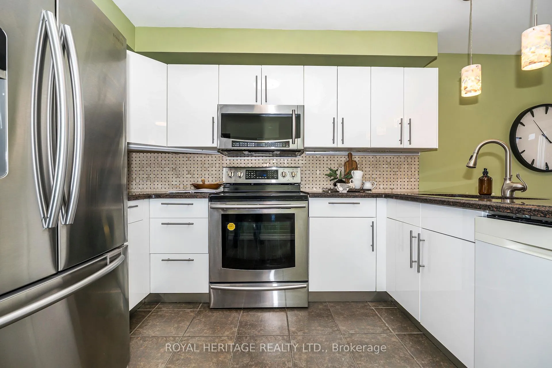 Photo 14 of 11 Humphrey Drive, Ajax, South West — HOMEH
