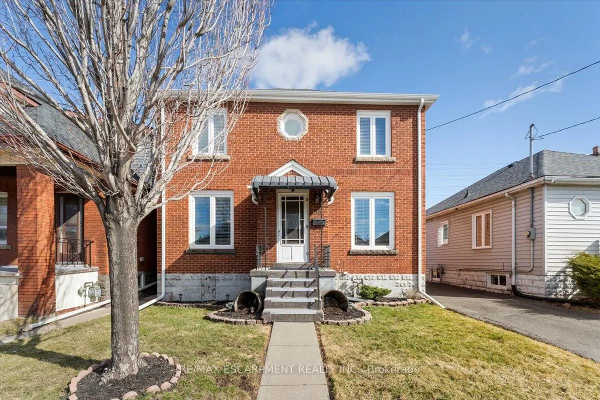 Photo 2 of 370 Paling Avenue, Hamilton, Homeside — HOMEH