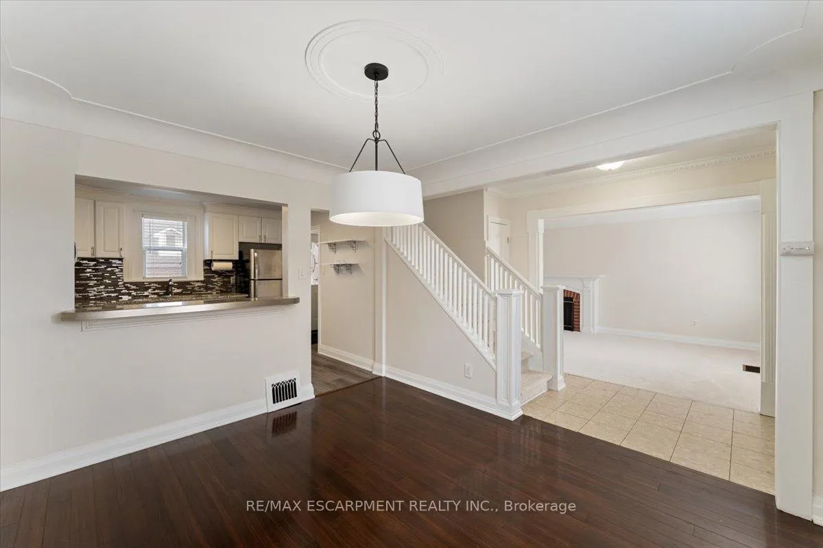 Photo 5 of 370 Paling Avenue, Hamilton, Homeside — HOMEH