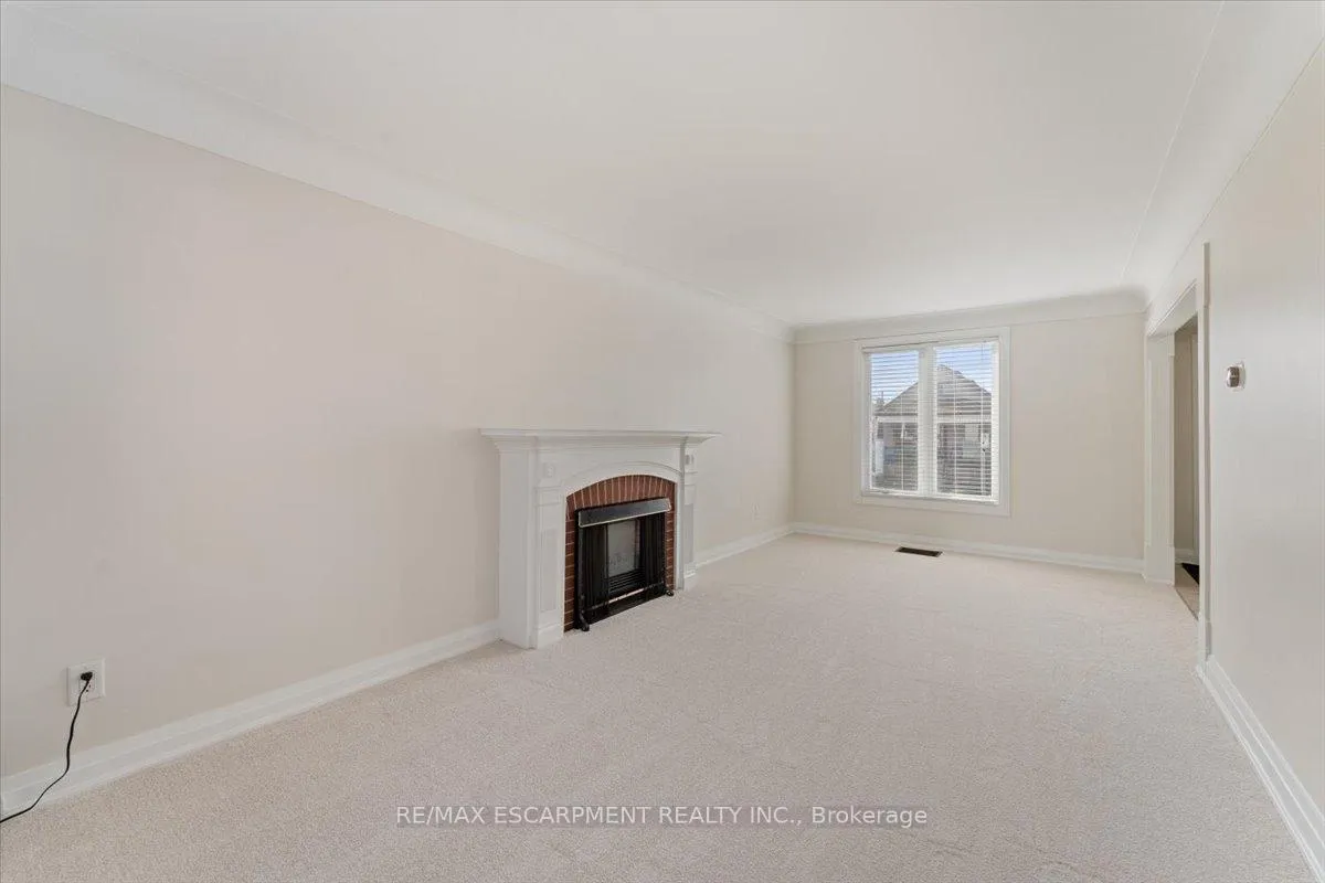 Photo 14 of 370 Paling Avenue, Hamilton, Homeside — HOMEH