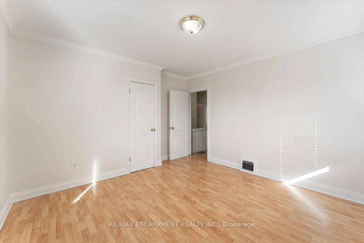 Photo 26 of 370 Paling Avenue, Hamilton, Homeside — HOMEH