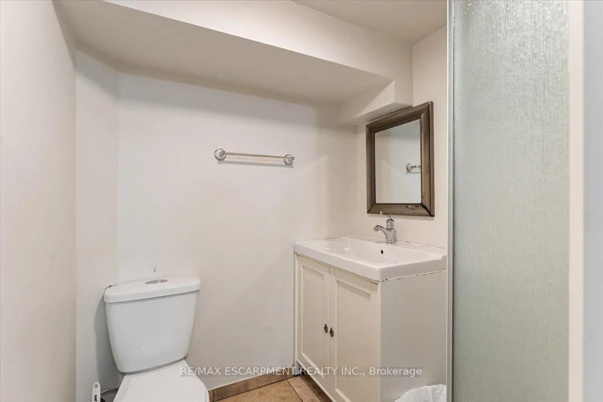 Photo 35 of 370 Paling Avenue, Hamilton, Homeside — HOMEH