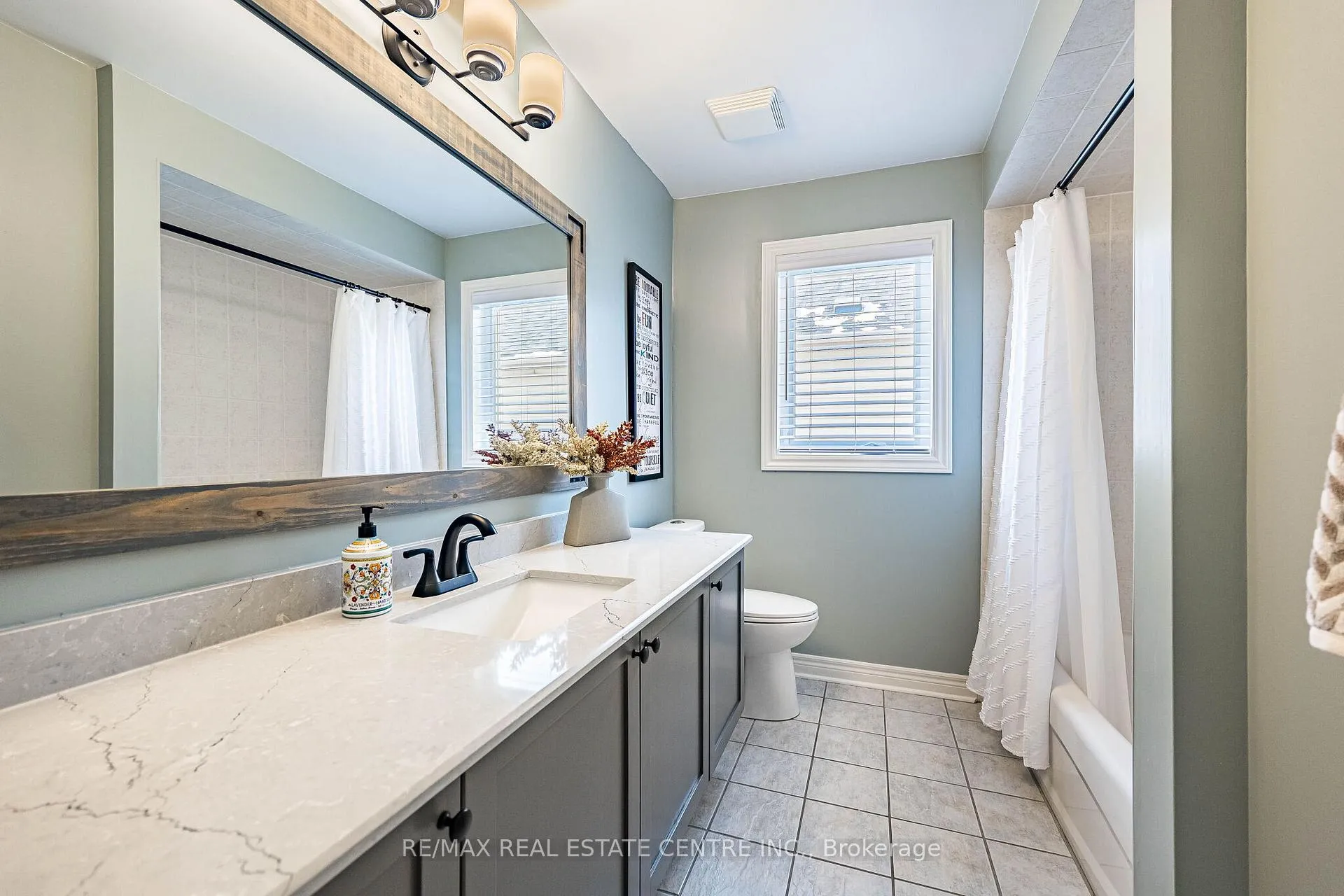 Photo 33 of 109 Mowat Crescent, Halton Hills, Georgetown — HOMEH