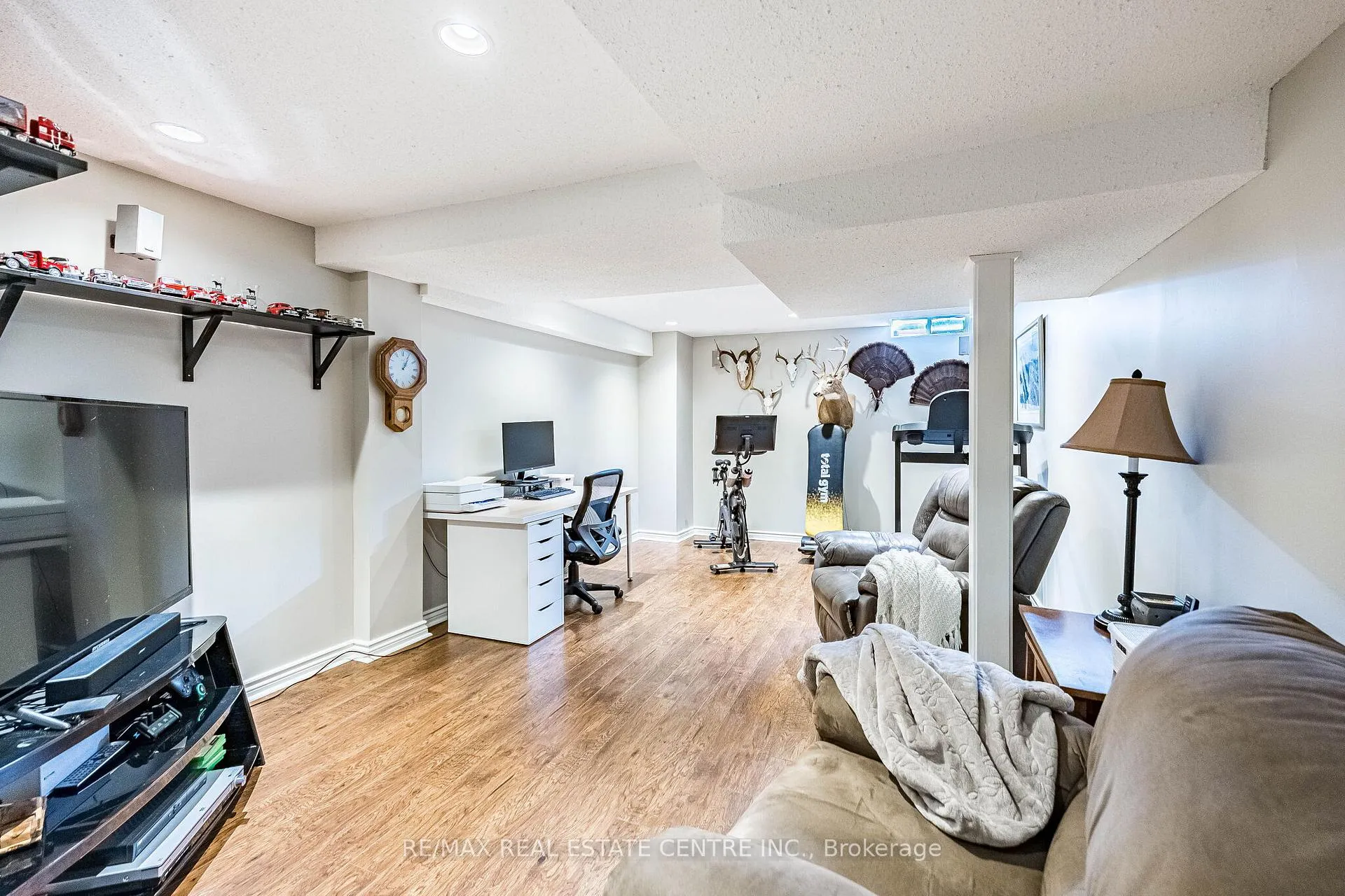 Photo 35 of 109 Mowat Crescent, Halton Hills, Georgetown — HOMEH