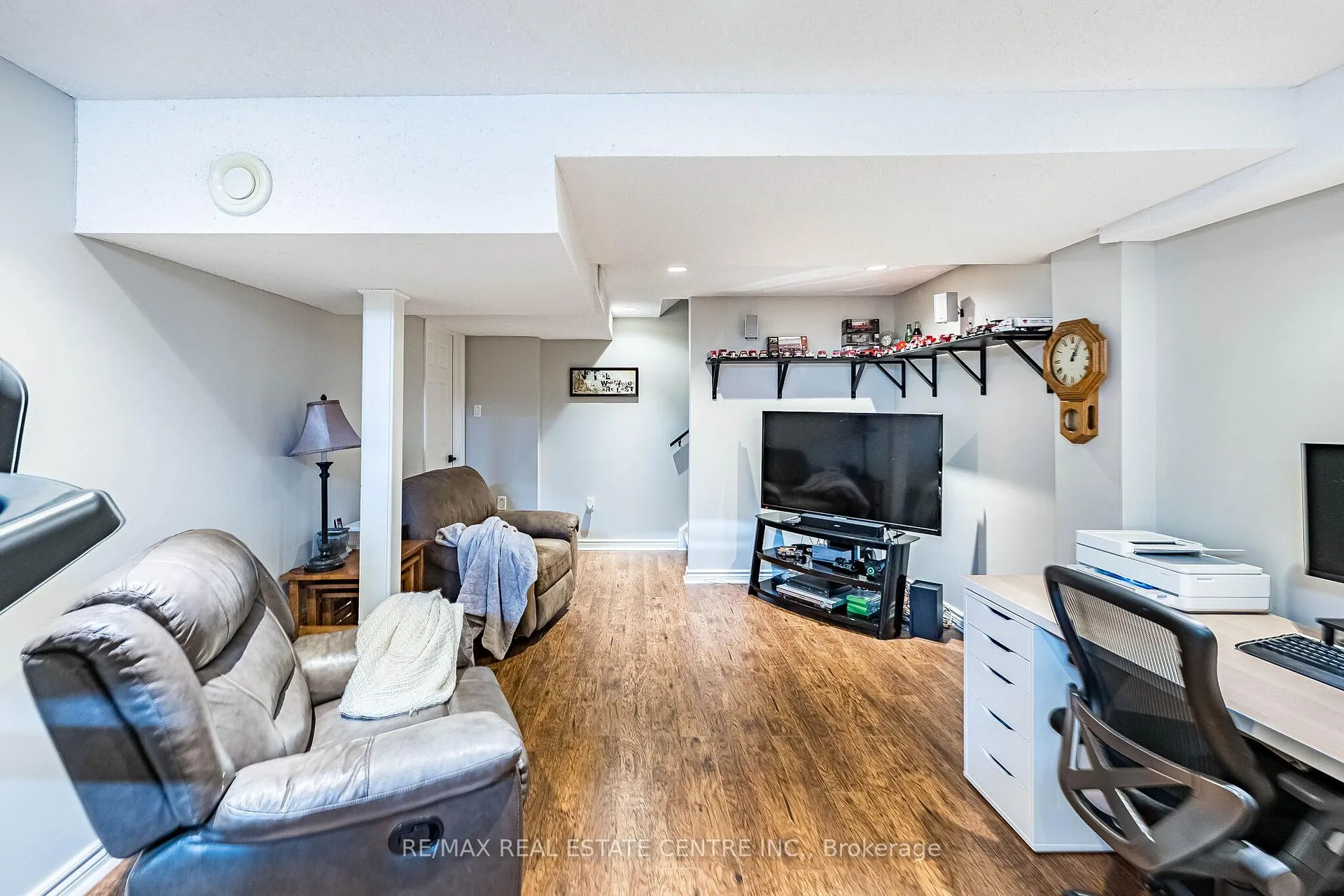Photo 37 of 109 Mowat Crescent, Halton Hills, Georgetown — HOMEH