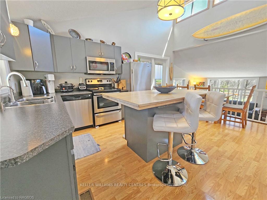 Photo 12 of 115 Harbour Beach Drive, Meaford — HOMEH