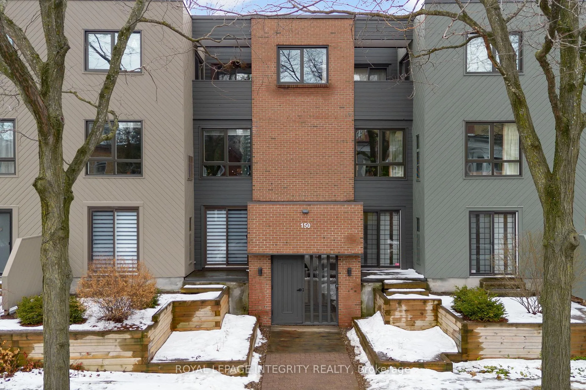 Photo 1 of Unit 2C, 150 Waverley Street, Ottawa, Ottawa Centre/Golden Triangle — HOMEH