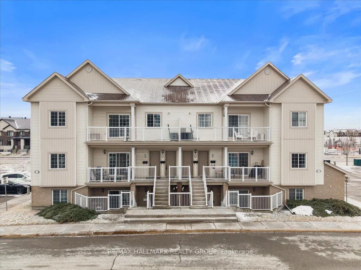 Front of Unit I, 102 Artesa Private