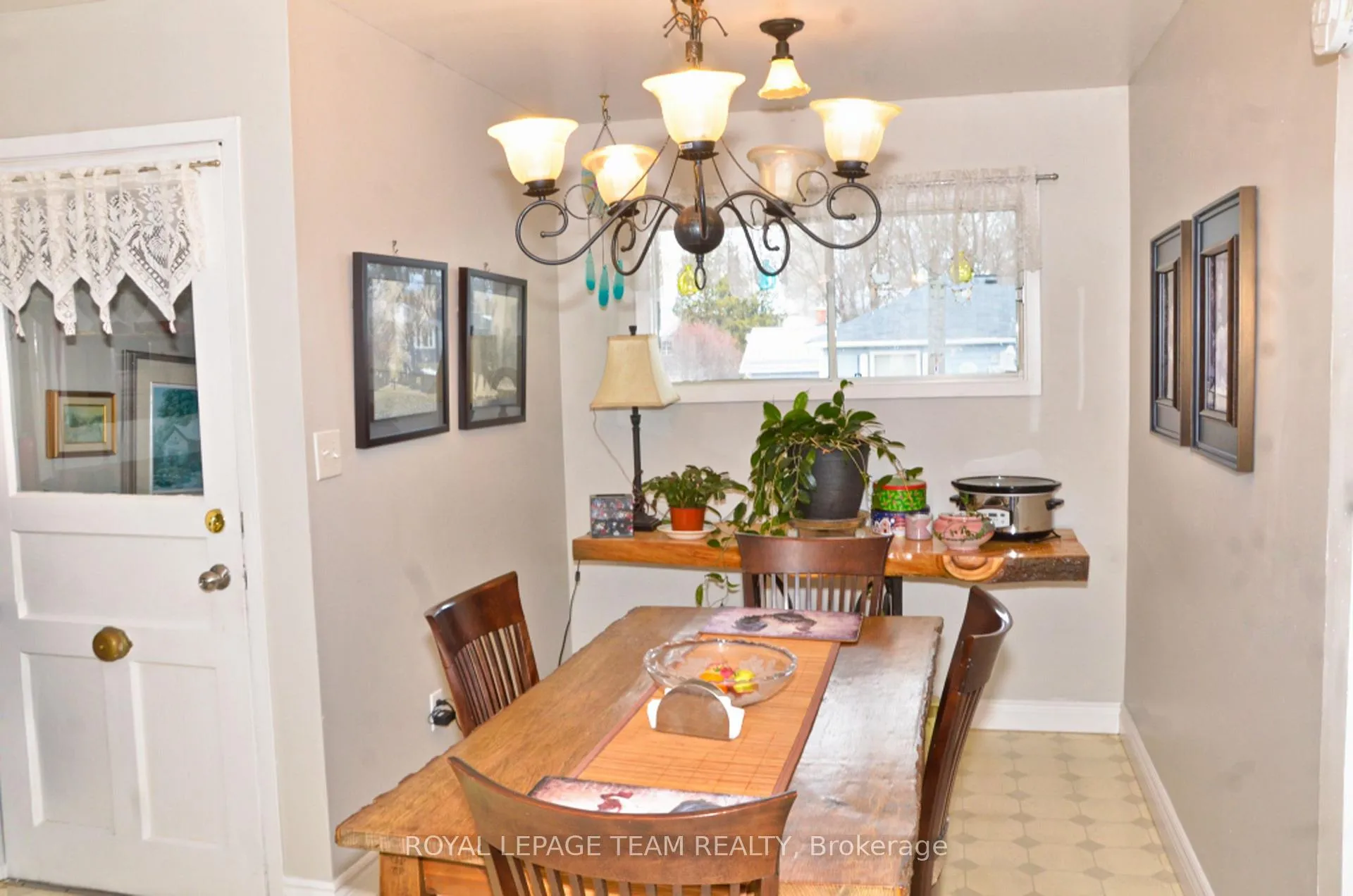 Photo 9 of 3040 Walker Street, Edwardsburgh/Cardinal, Town of Cardinal — HOMEH