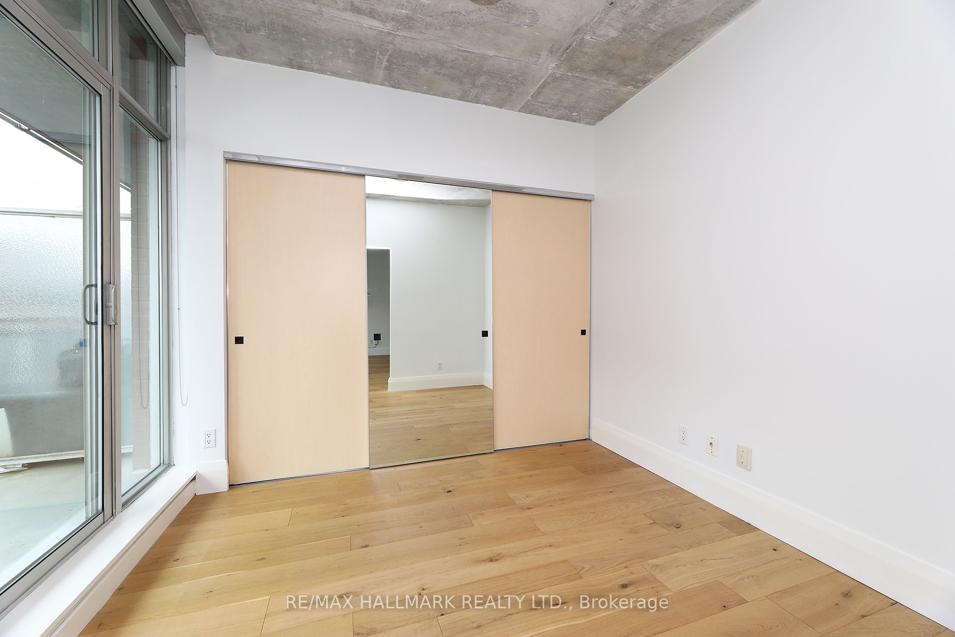 Photo 21 of Unit 402, 301 Markham Street, Toronto, Trinity-Bellwoods — HOMEH