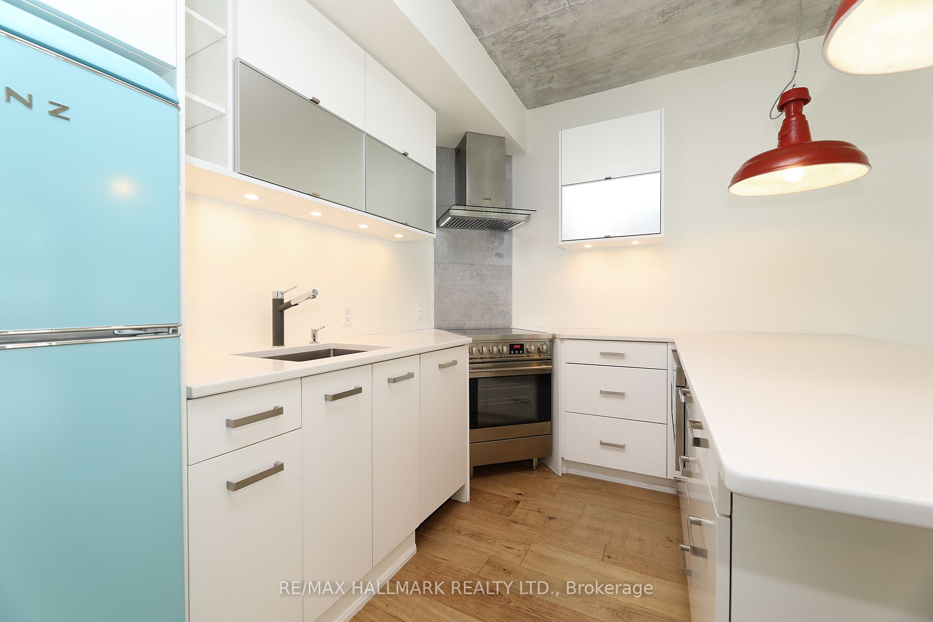 Photo 12 of Unit 402, 301 Markham Street, Toronto, Trinity-Bellwoods — HOMEH