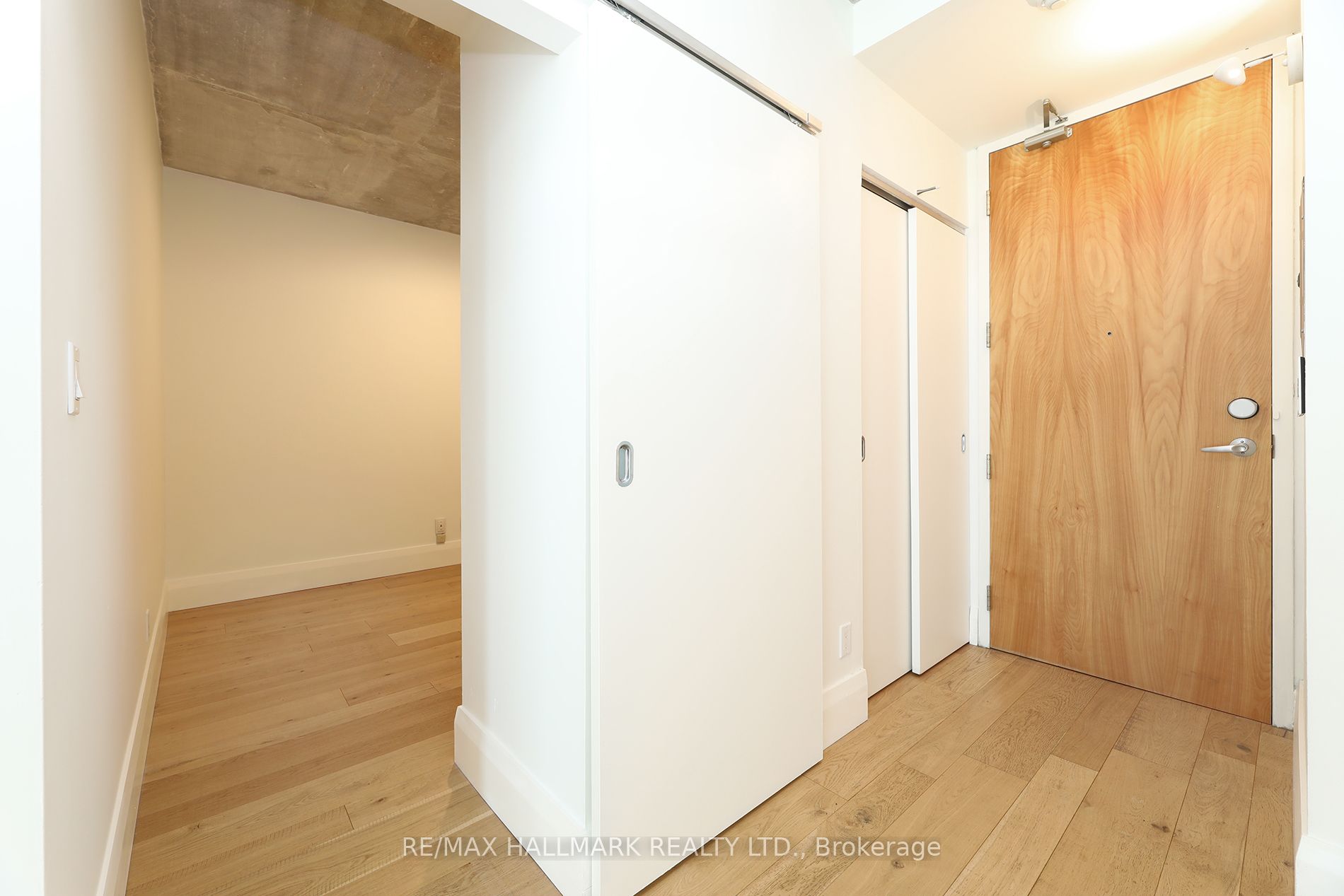 Photo 4 of Unit 402, 301 Markham Street, Toronto, Trinity-Bellwoods — HOMEH