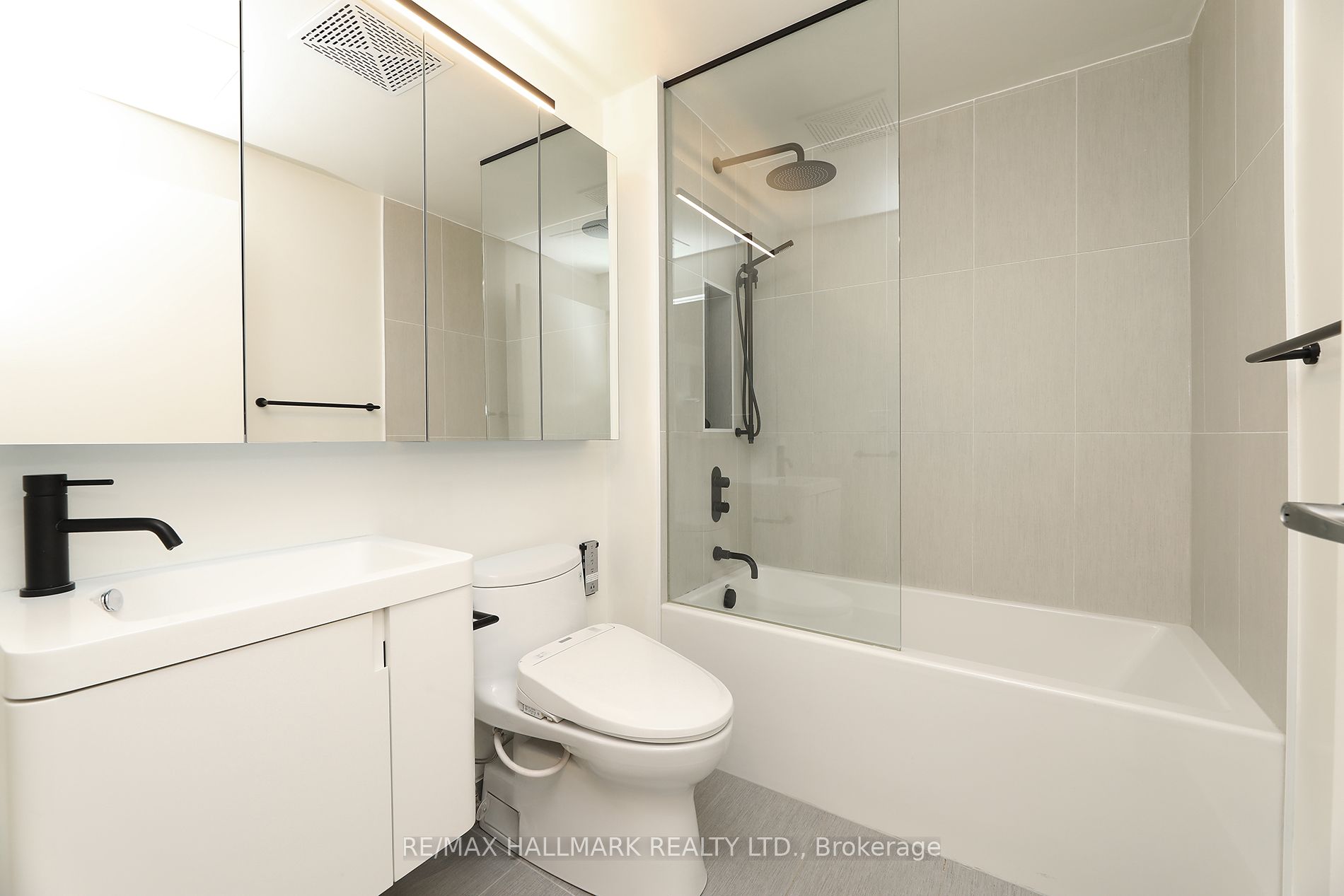 Photo 20 of Unit 402, 301 Markham Street, Toronto, Trinity-Bellwoods — HOMEH