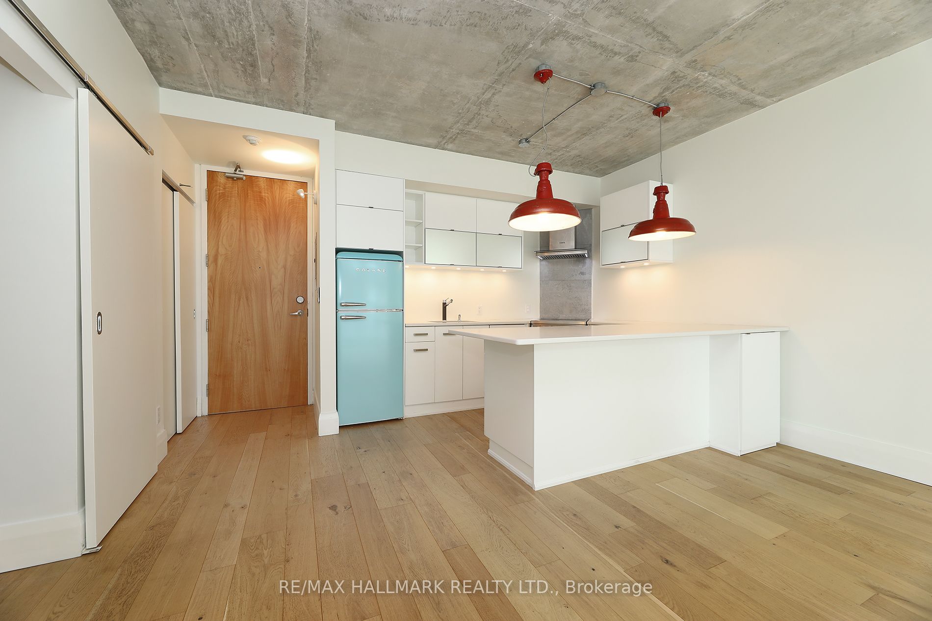Photo 8 of Unit 402, 301 Markham Street, Toronto, Trinity-Bellwoods — HOMEH