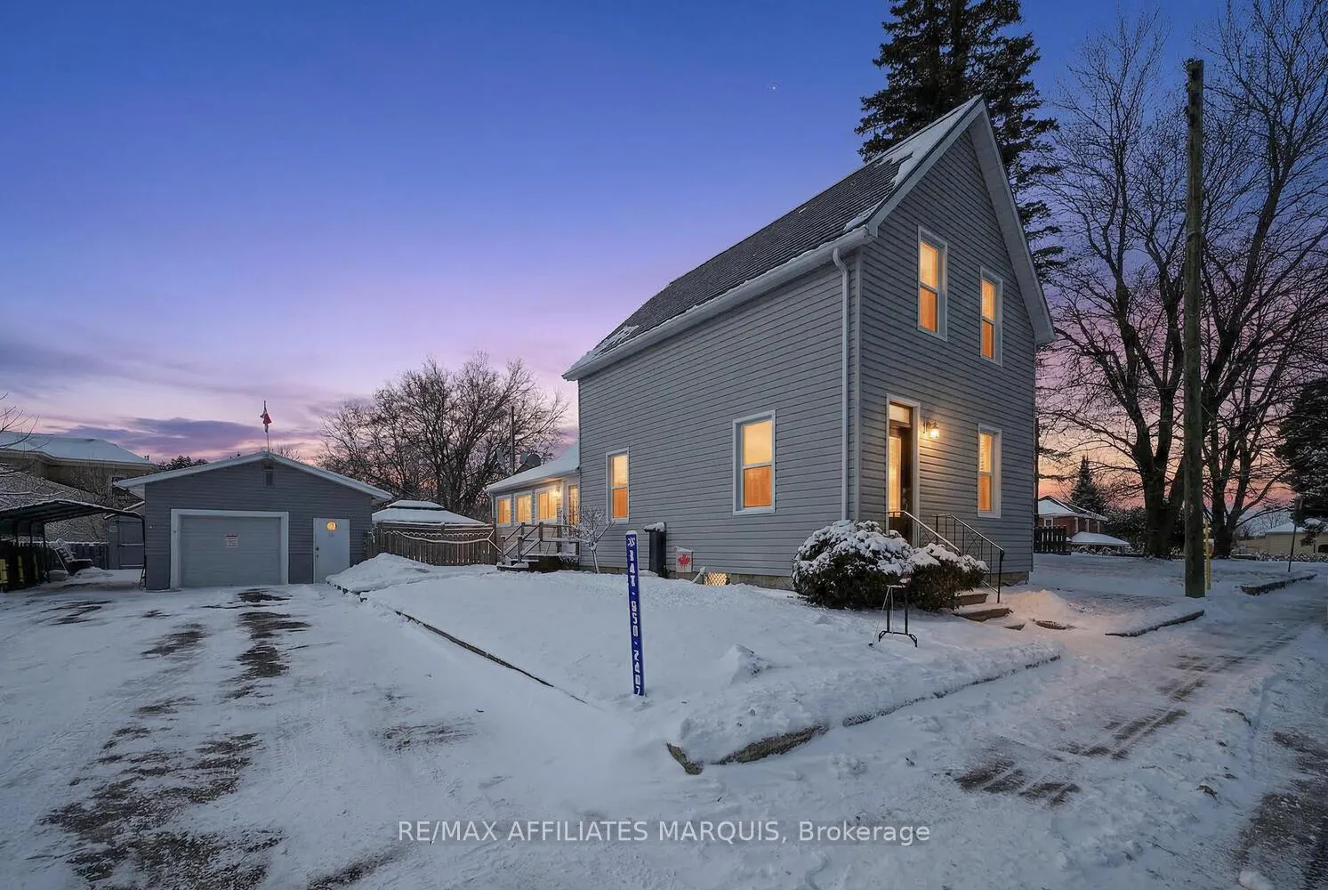 Photo 1 of 23 Alfred Street, Smiths Falls — HOMEH