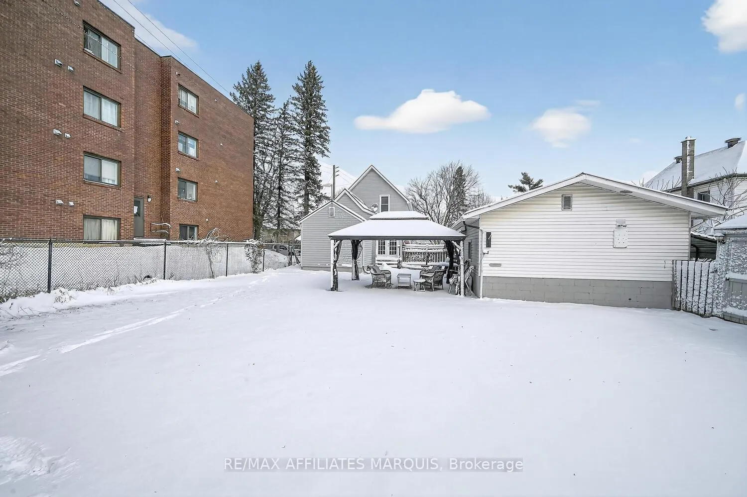 Photo 37 of 23 Alfred Street, Smiths Falls — HOMEH
