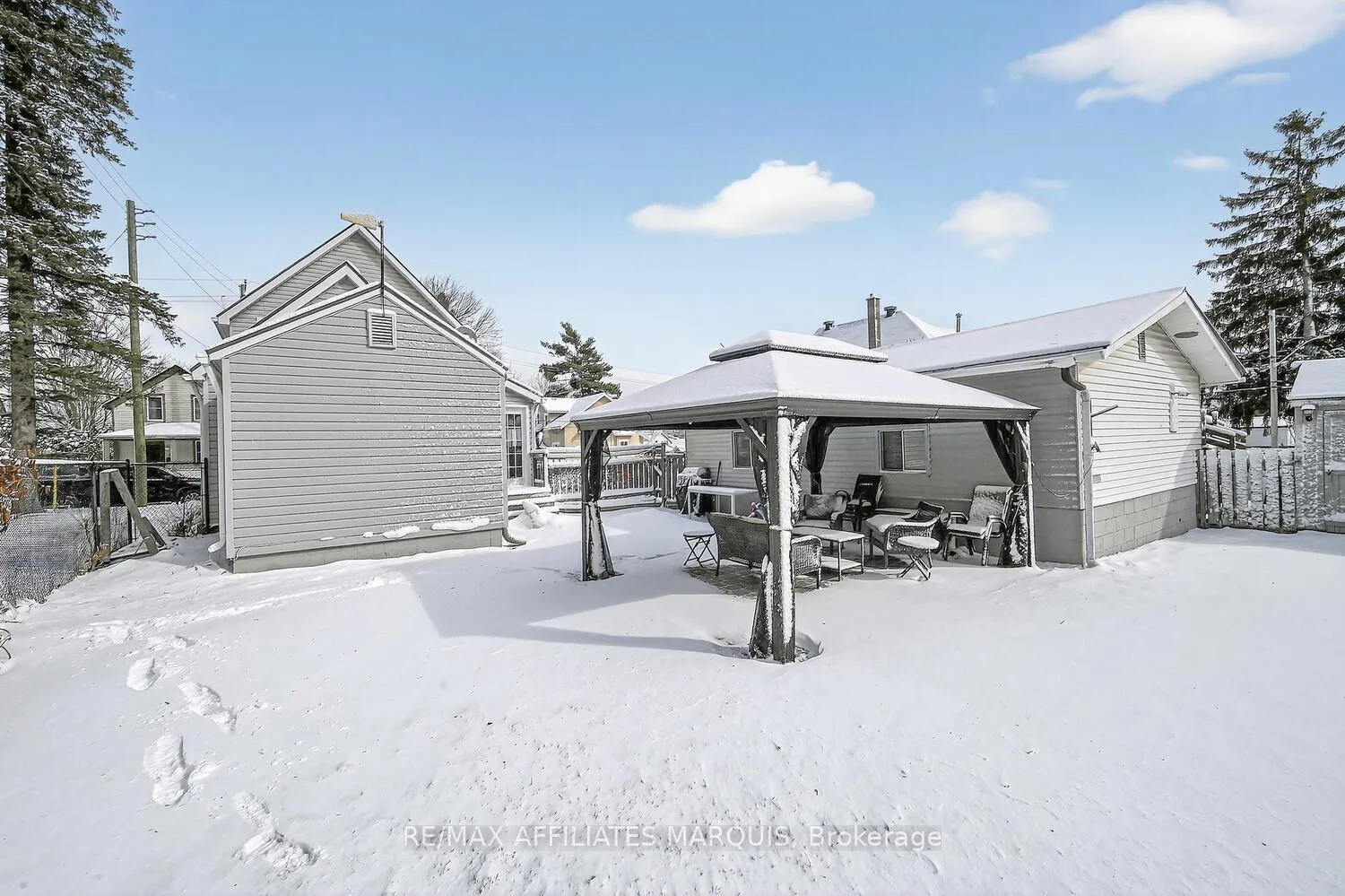 Photo 42 of 23 Alfred Street, Smiths Falls — HOMEH