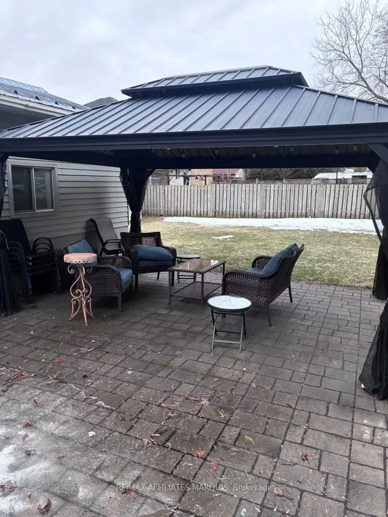 Photo 43 of 23 Alfred Street, Smiths Falls — HOMEH