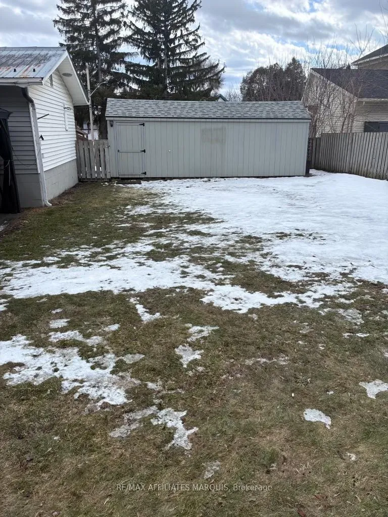Photo 45 of 23 Alfred Street, Smiths Falls — HOMEH