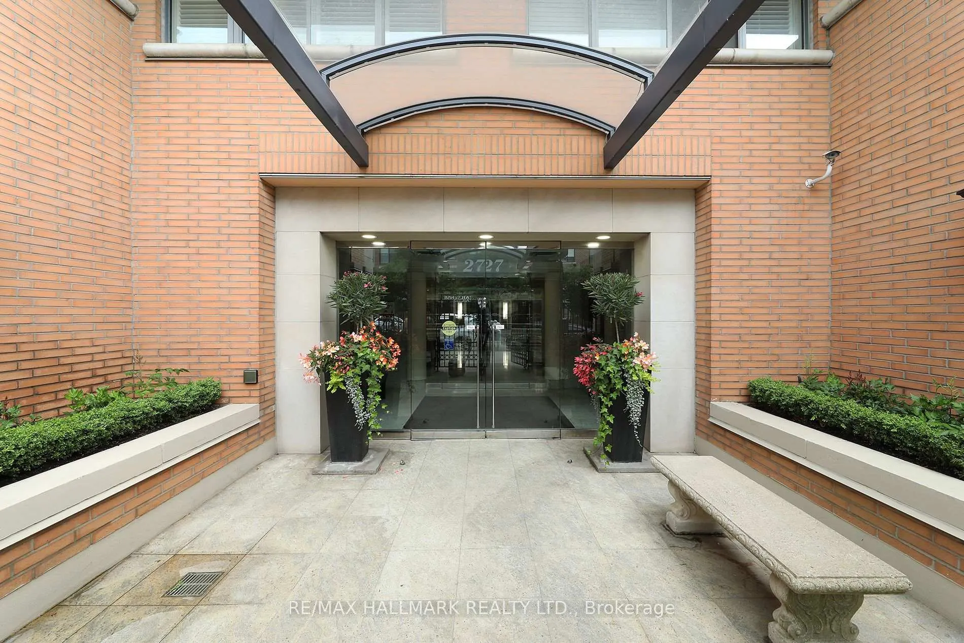 Photo 2 of Unit 609, 2727 Yonge Street, Toronto, Lawrence Park South — HOMEH