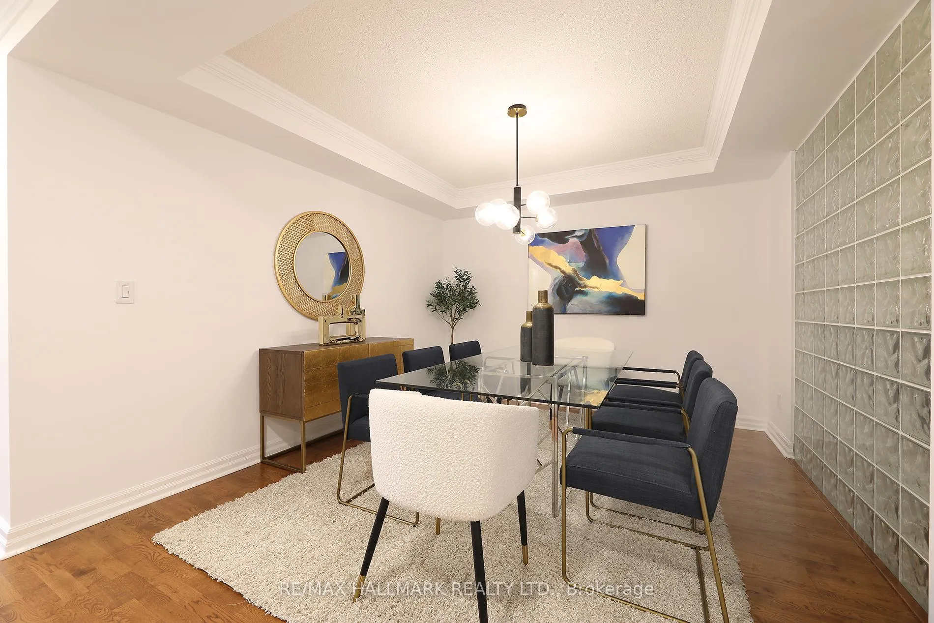 Photo 10 of Unit 609, 2727 Yonge Street, Toronto, Lawrence Park South — HOMEH