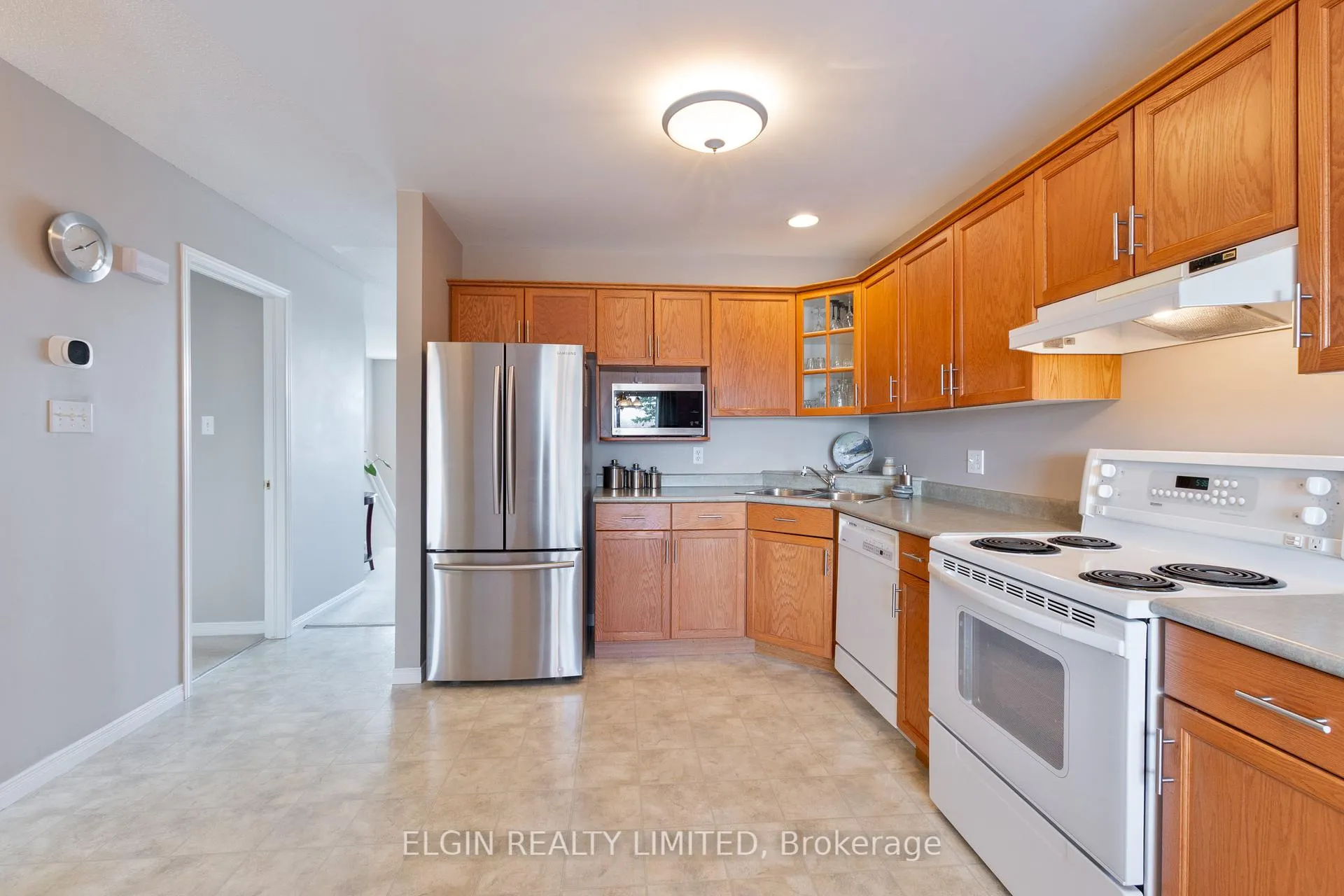 Photo 10 of 41792 North Street N, Southwold, Rural Southwold — HOMEH