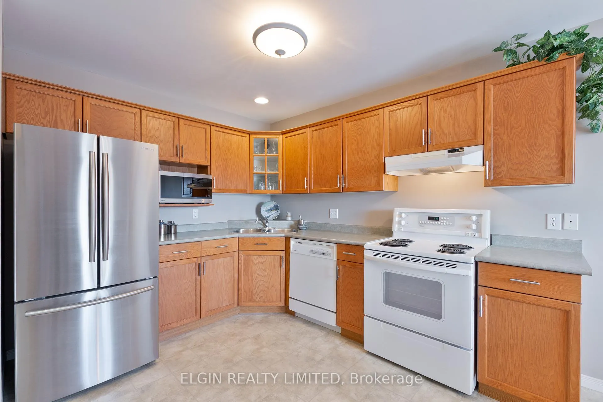 Photo 11 of 41792 North Street N, Southwold, Rural Southwold — HOMEH