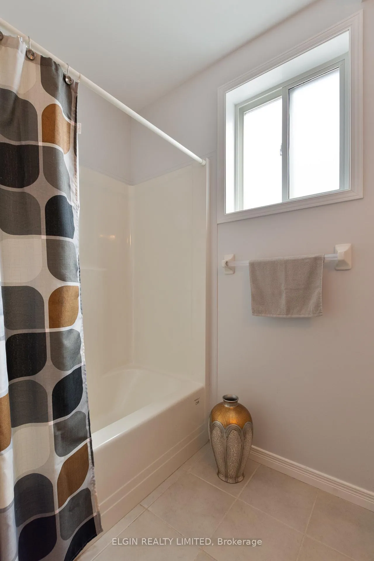 Photo 28 of 41792 North Street N, Southwold, Rural Southwold — HOMEH