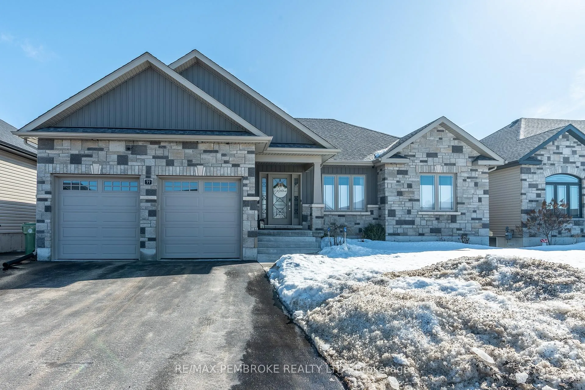 Photo 1 of 77 Noble Crescent, Petawawa — HOMEH