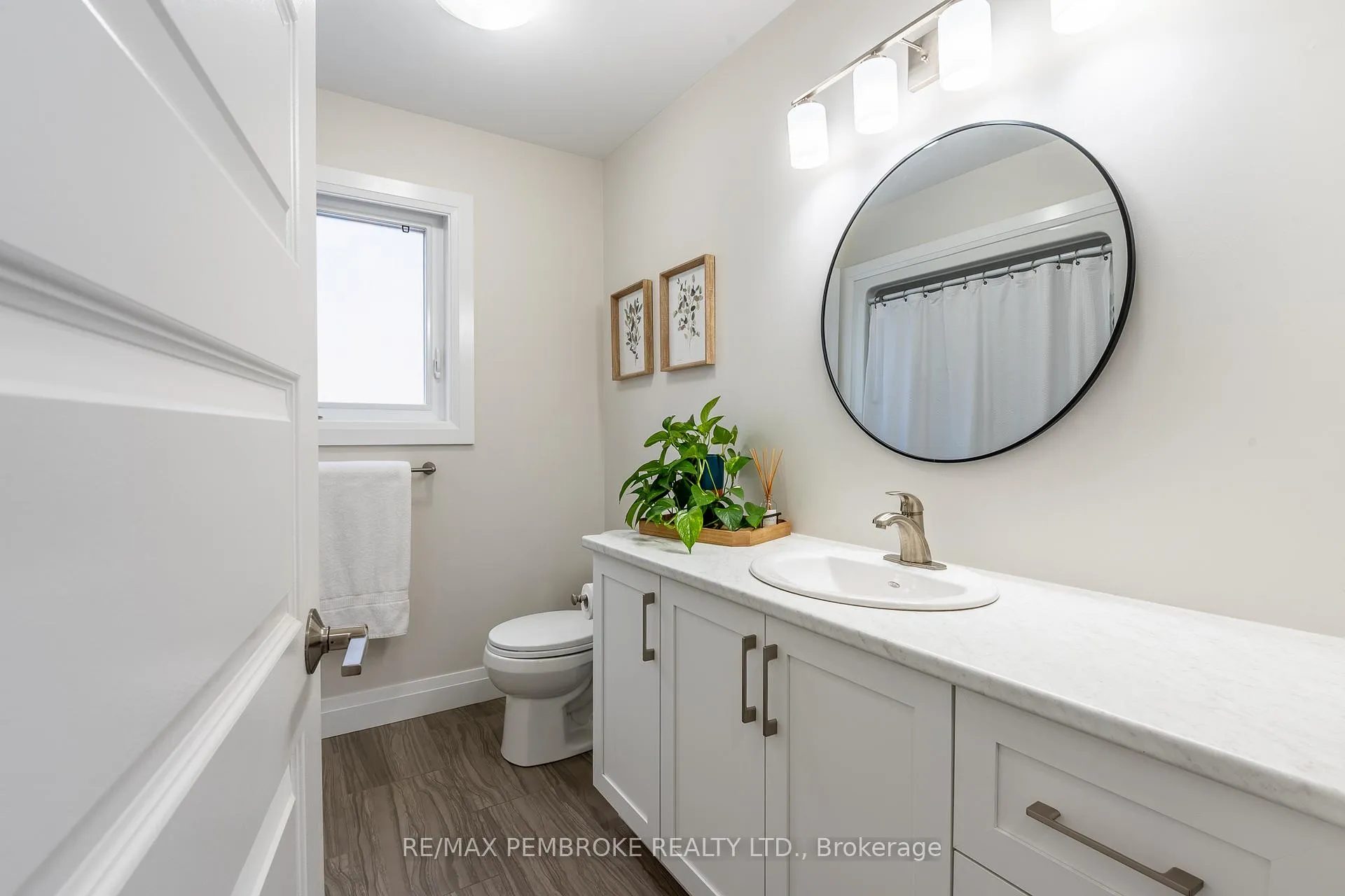 Photo 31 of 77 Noble Crescent, Petawawa — HOMEH
