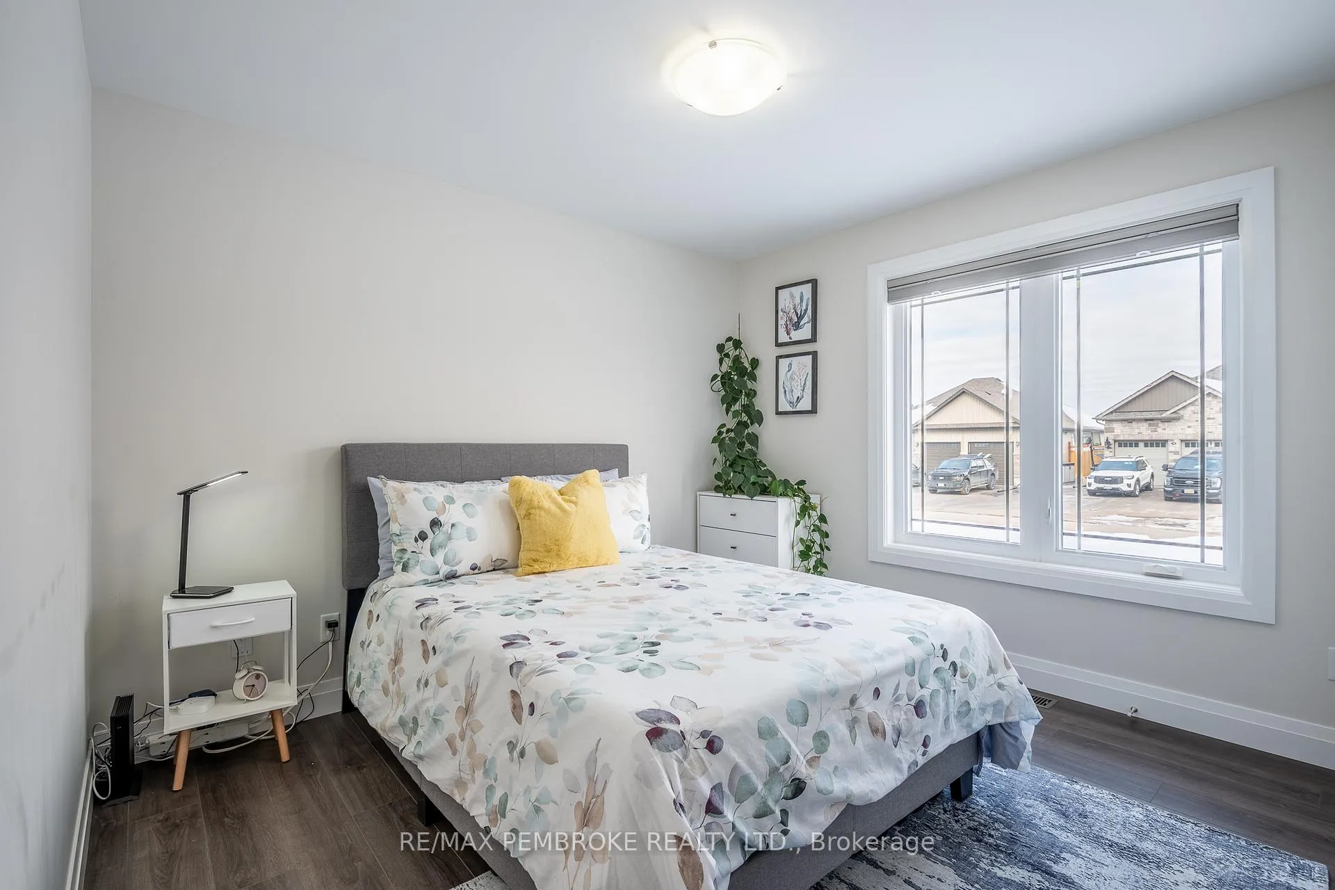Photo 34 of 77 Noble Crescent, Petawawa — HOMEH