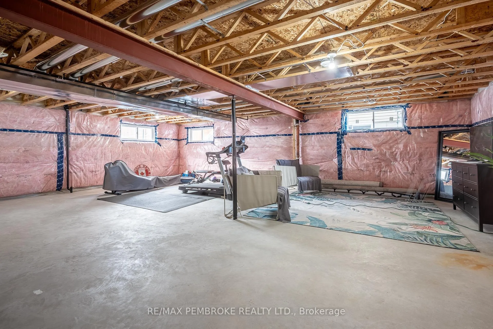 Photo 38 of 77 Noble Crescent, Petawawa — HOMEH