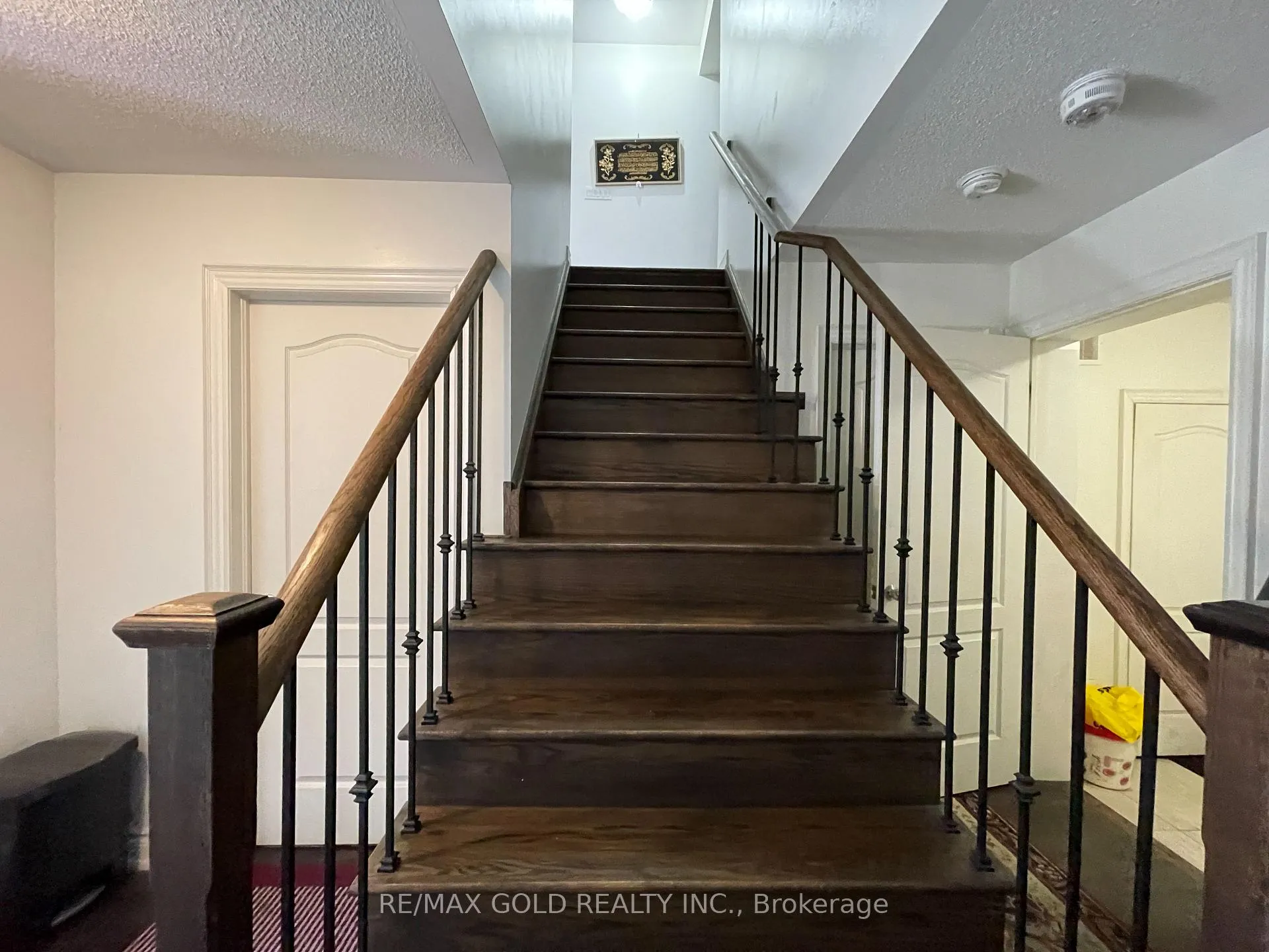Photo 18 of 36 Brushwood Drive, Brampton, Bram West — HOMEH