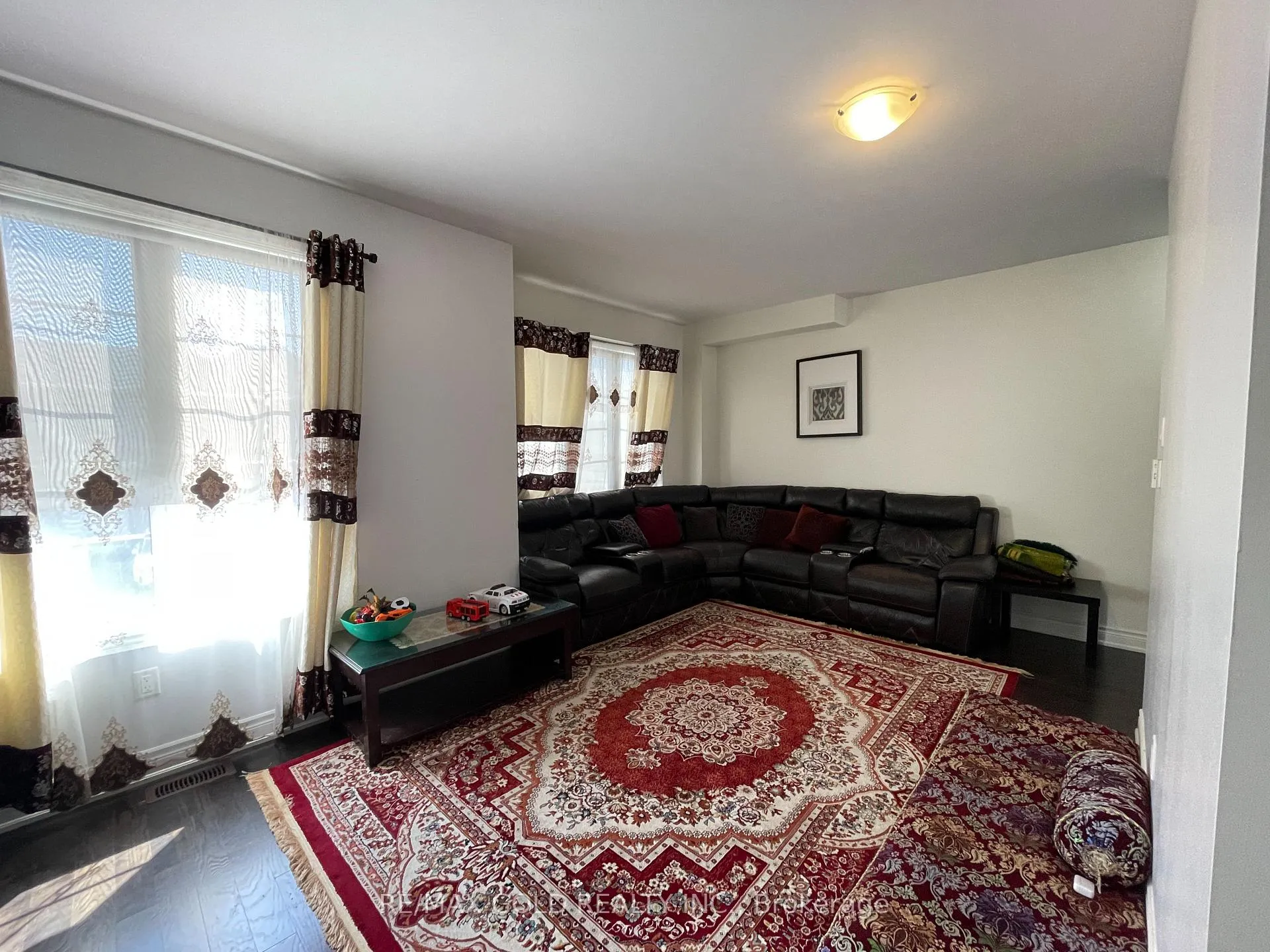 Photo 20 of 36 Brushwood Drive, Brampton, Bram West — HOMEH