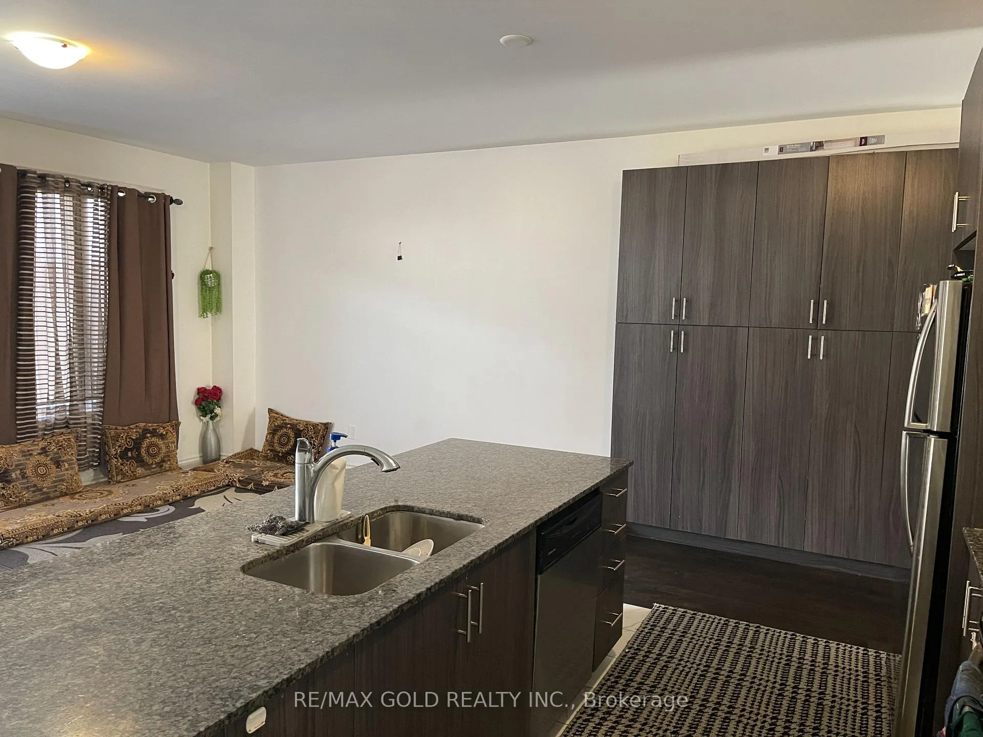 Photo 21 of 36 Brushwood Drive, Brampton, Bram West — HOMEH
