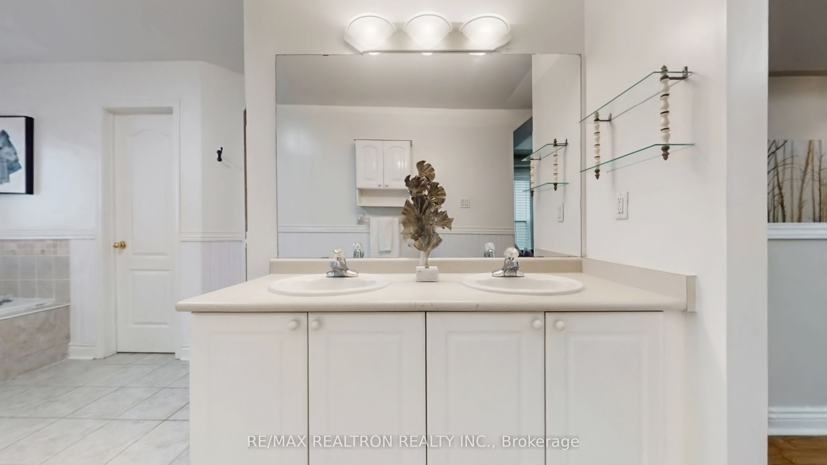 Photo 34 of 24 Glendennan Avenue, Markham, Cornell — HOMEH