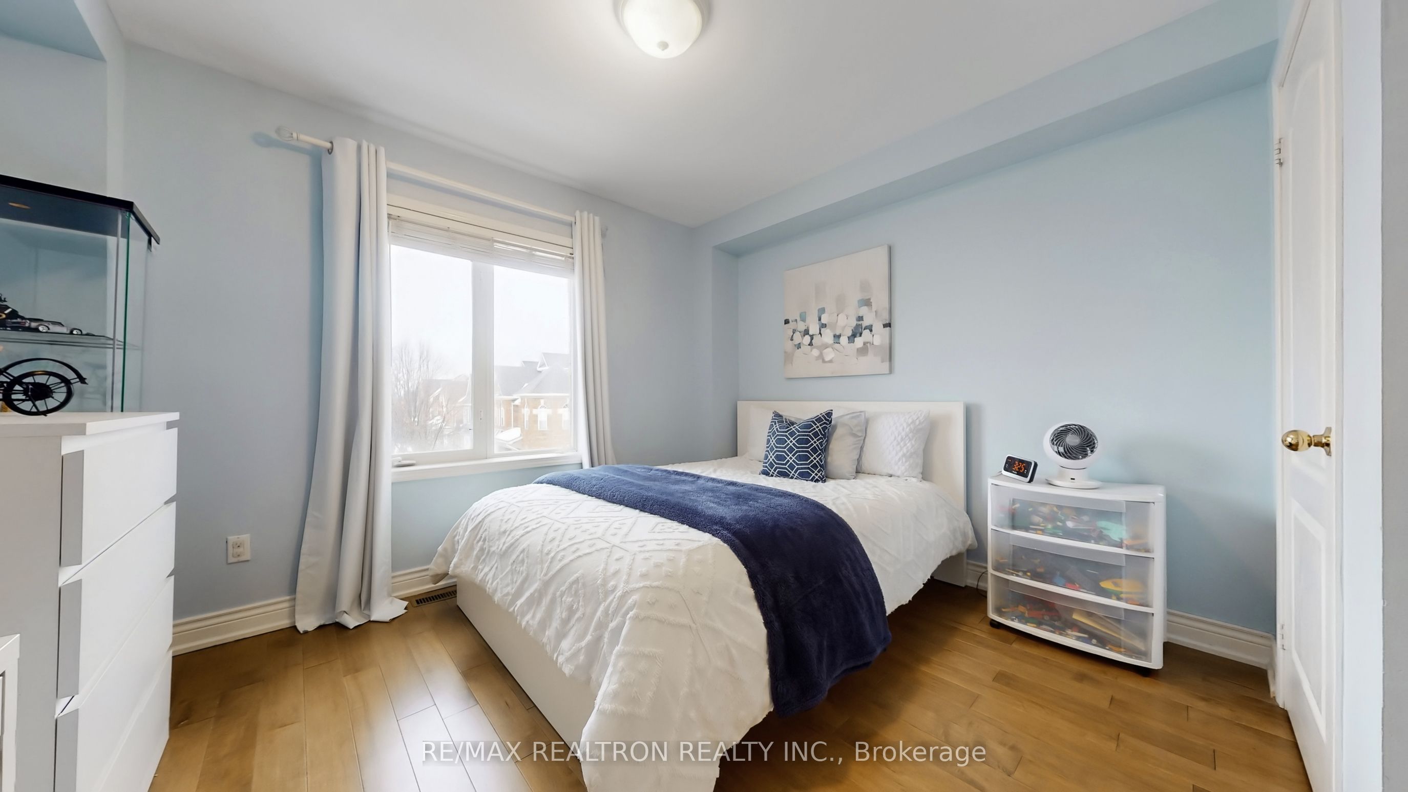Photo 25 of 24 Glendennan Avenue, Markham, Cornell — HOMEH