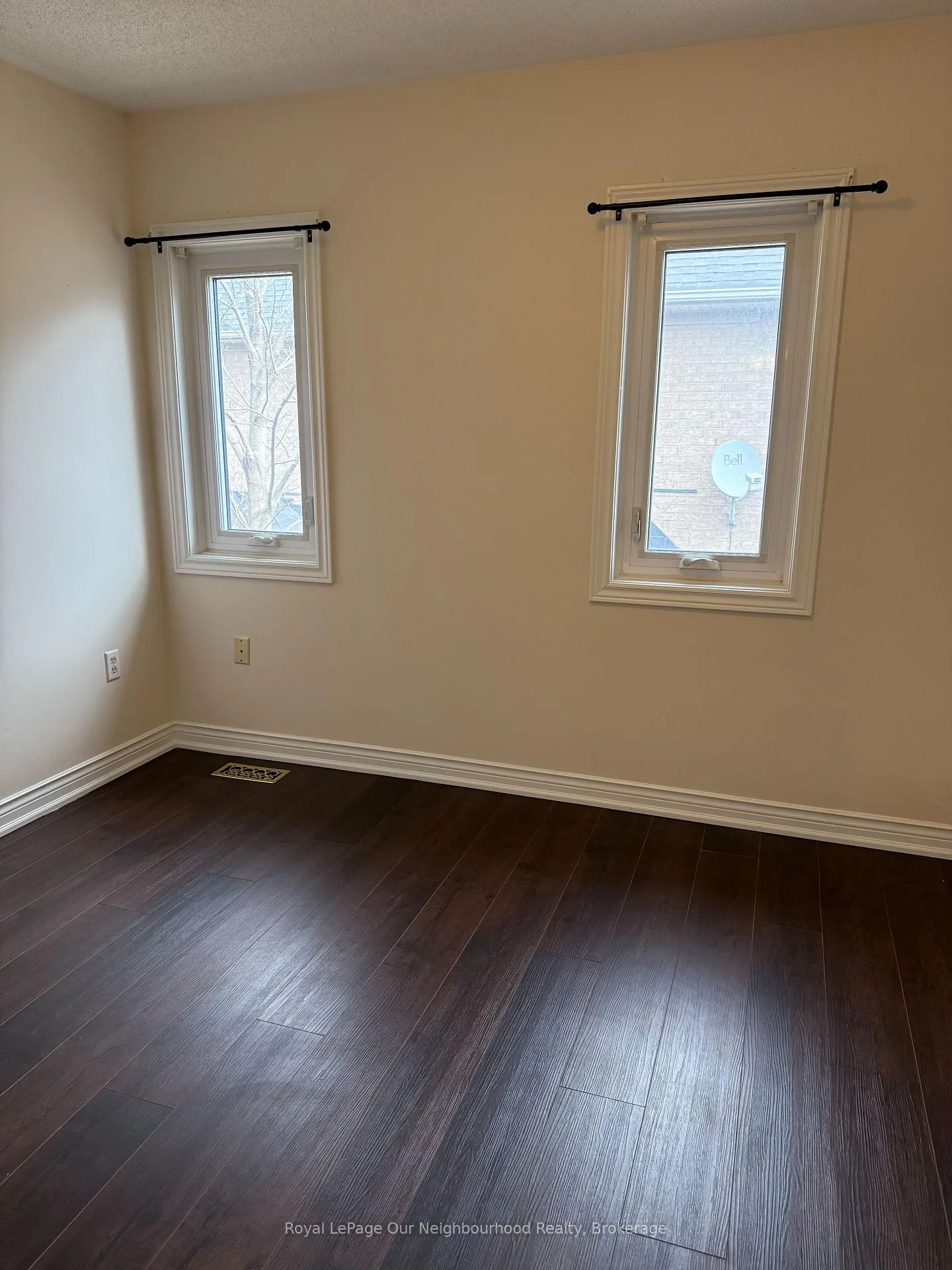 Photo 16 of 196 Pressed Brick Drive, Brampton, Brampton North — HOMEH