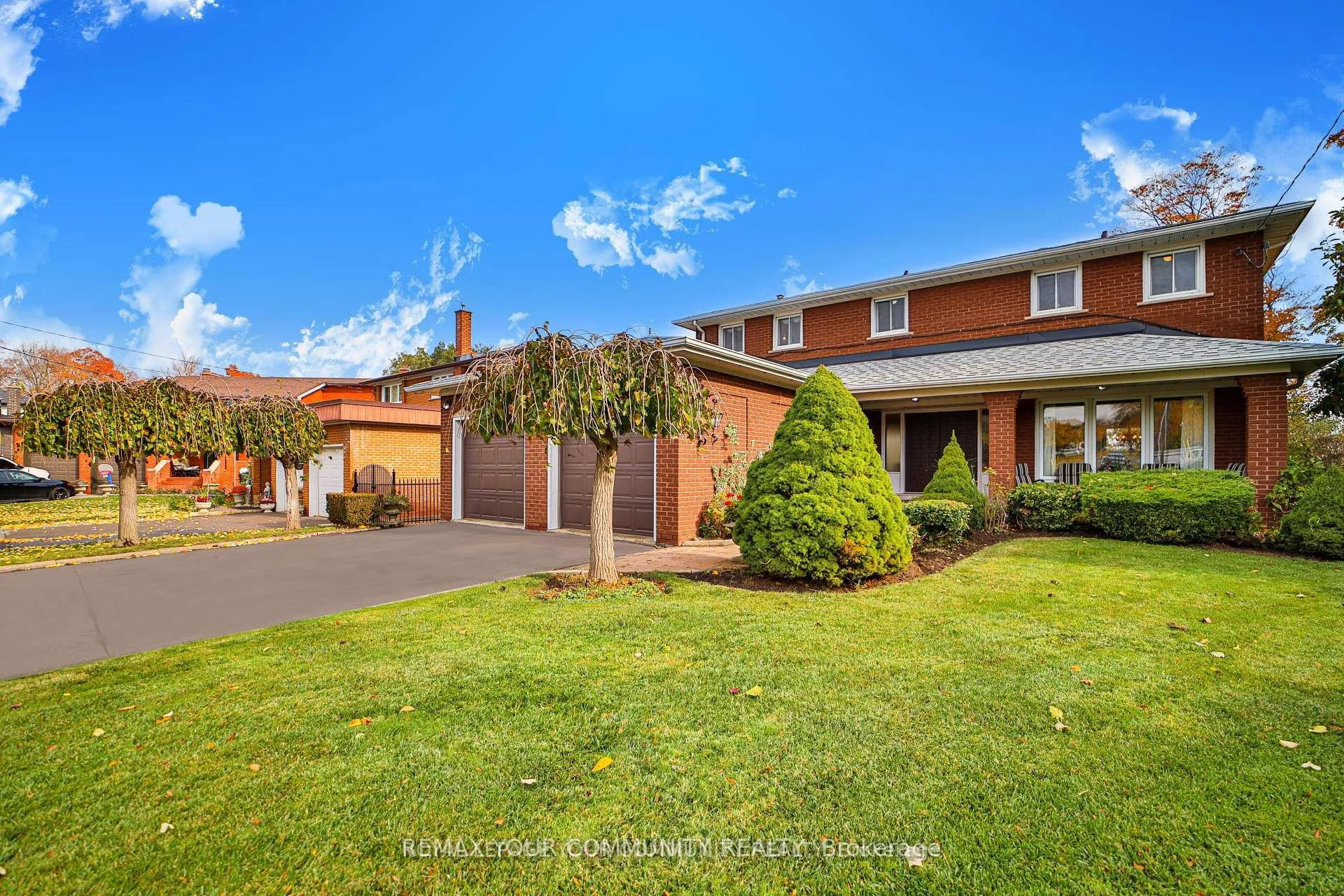 Front of 21 Disan Court
