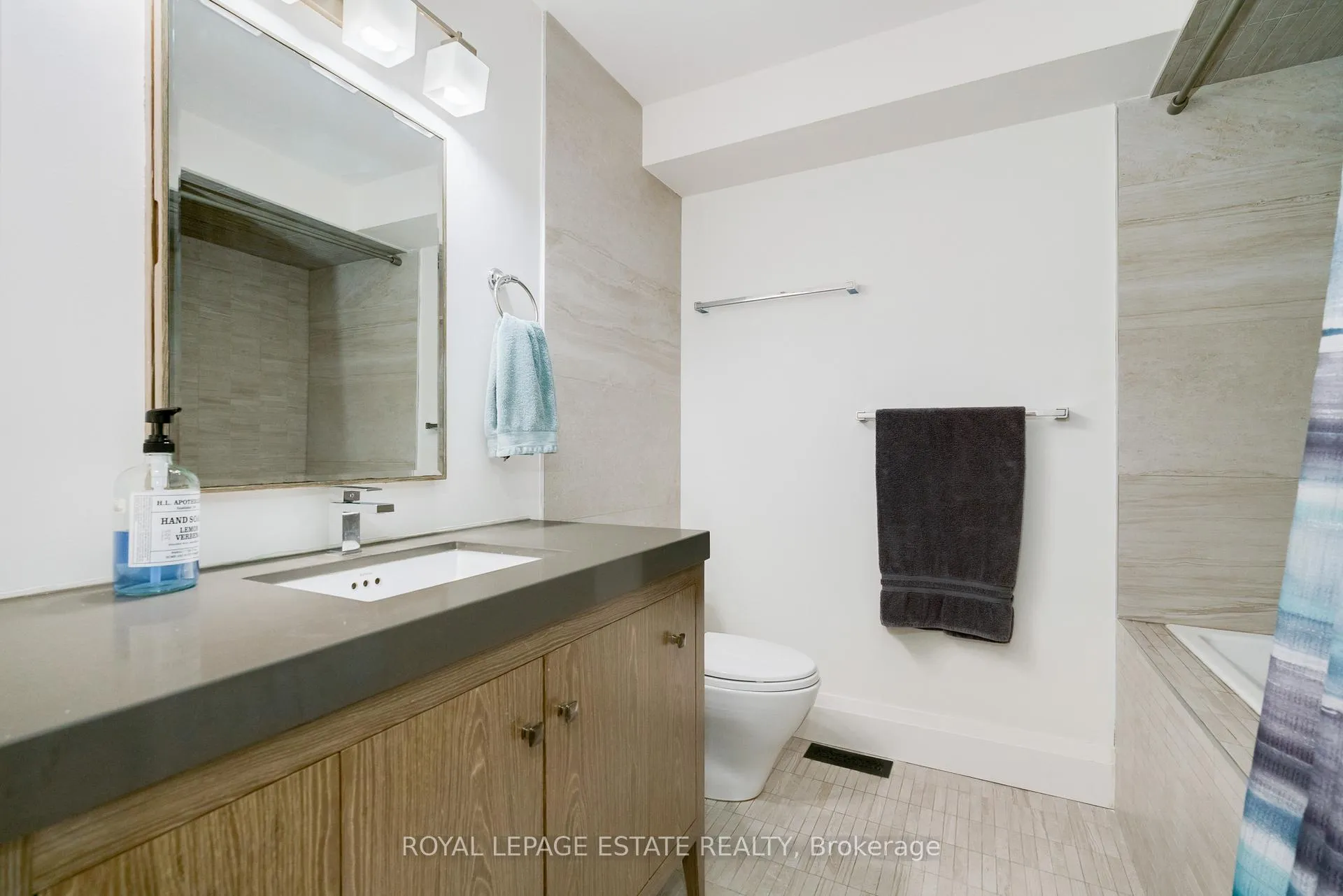 Photo 20 of 18 Bastedo Avenue, Toronto, Woodbine Corridor — HOMEH