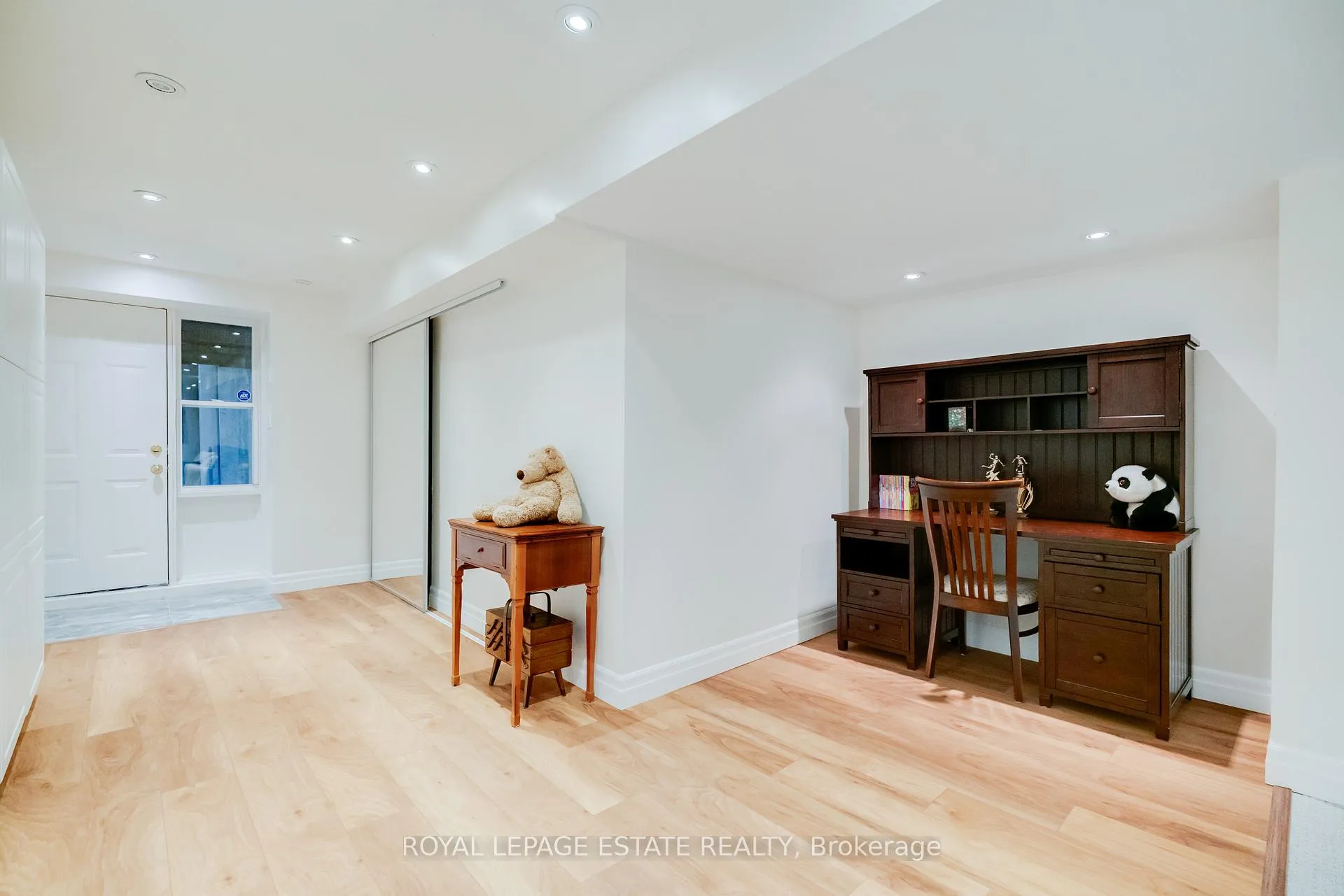 Photo 33 of 18 Bastedo Avenue, Toronto, Woodbine Corridor — HOMEH