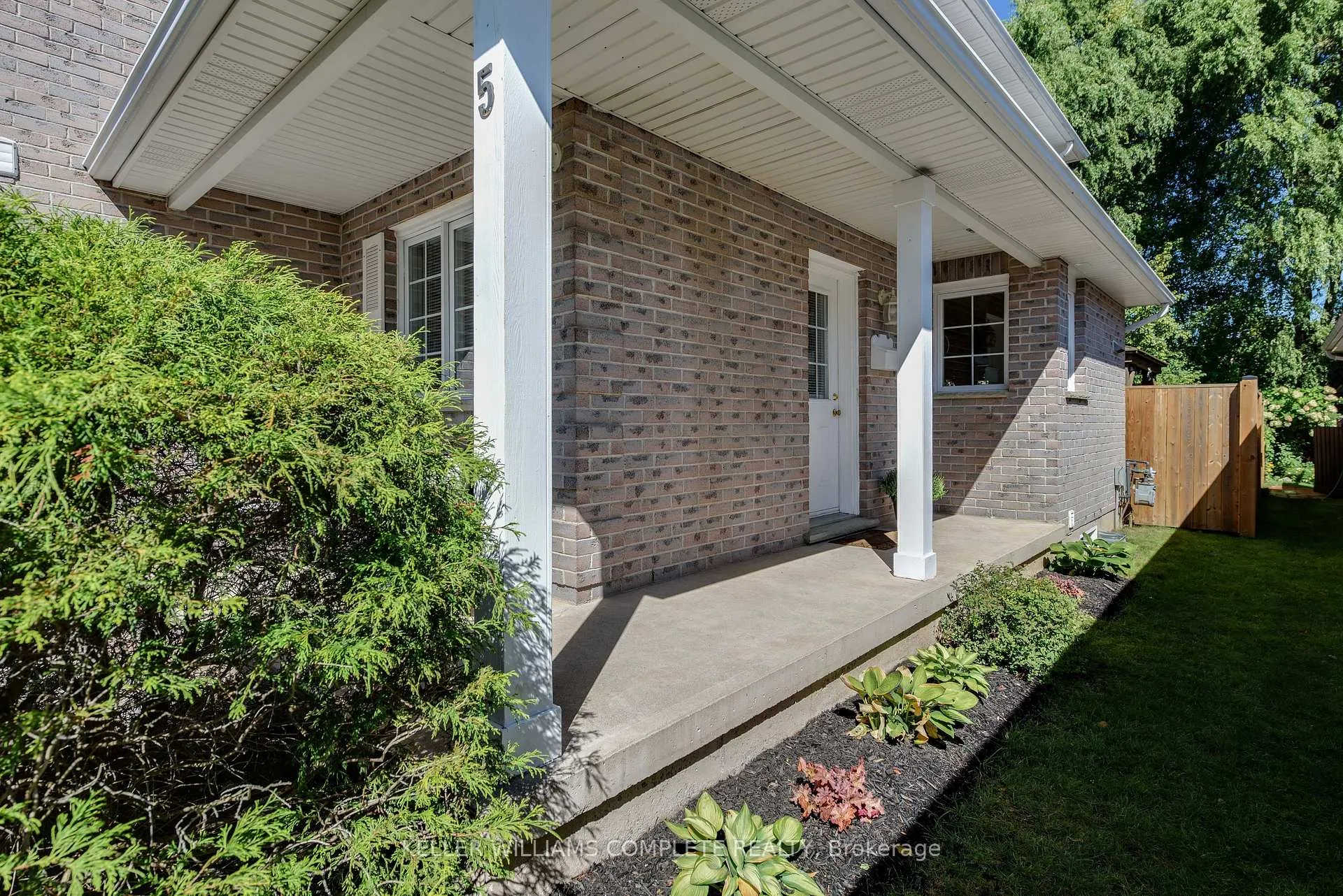 Photo 4 of 5 Saddler Street, Pelham, Fonthill — HOMEH