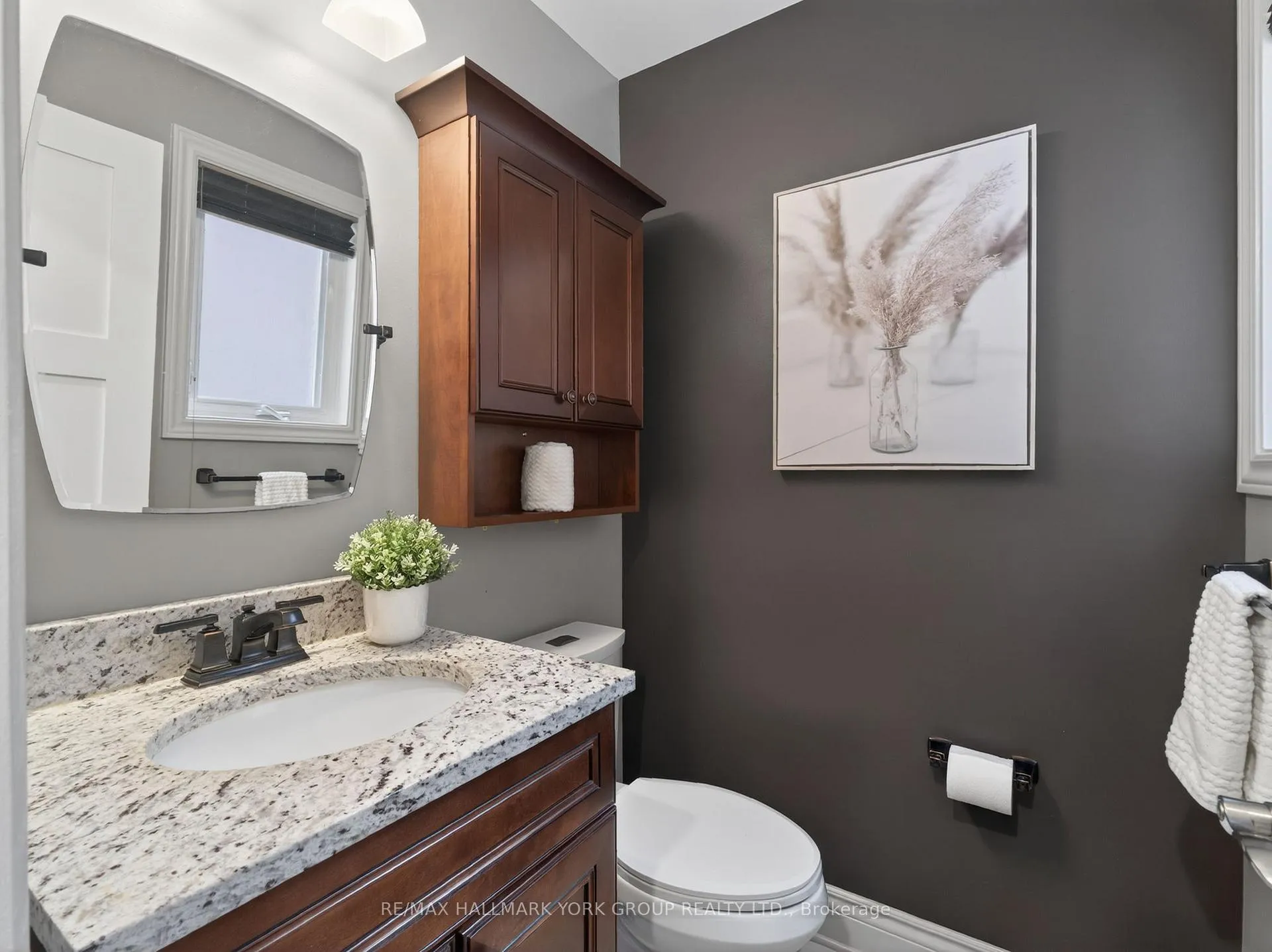 Photo 6 of 18 Rush Road, Aurora, Bayview Wellington — HOMEH