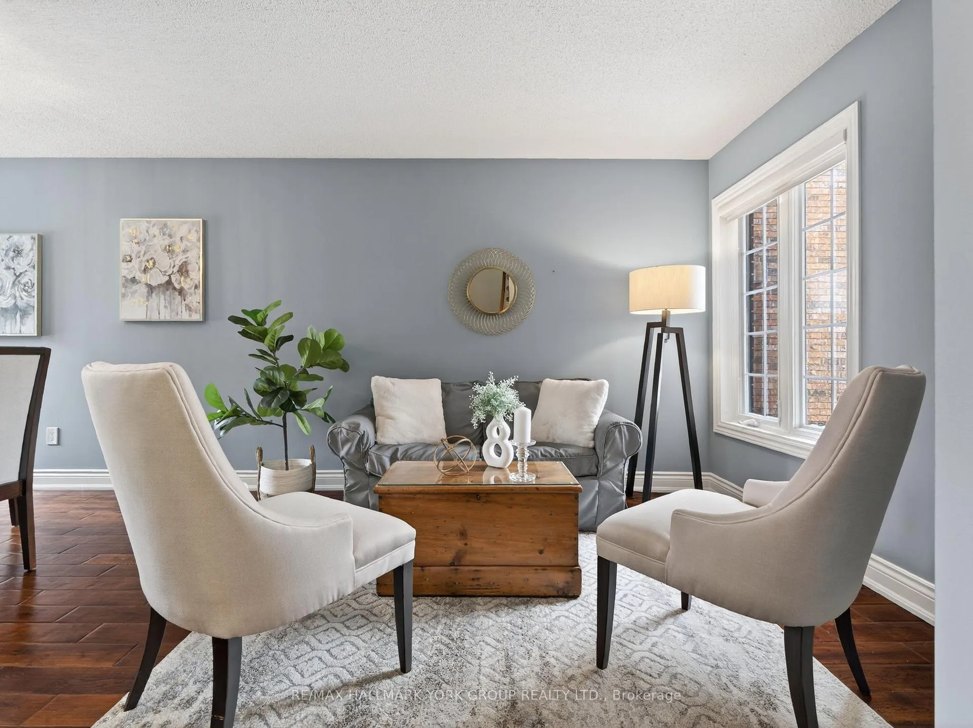 Photo 9 of 18 Rush Road, Aurora, Bayview Wellington — HOMEH